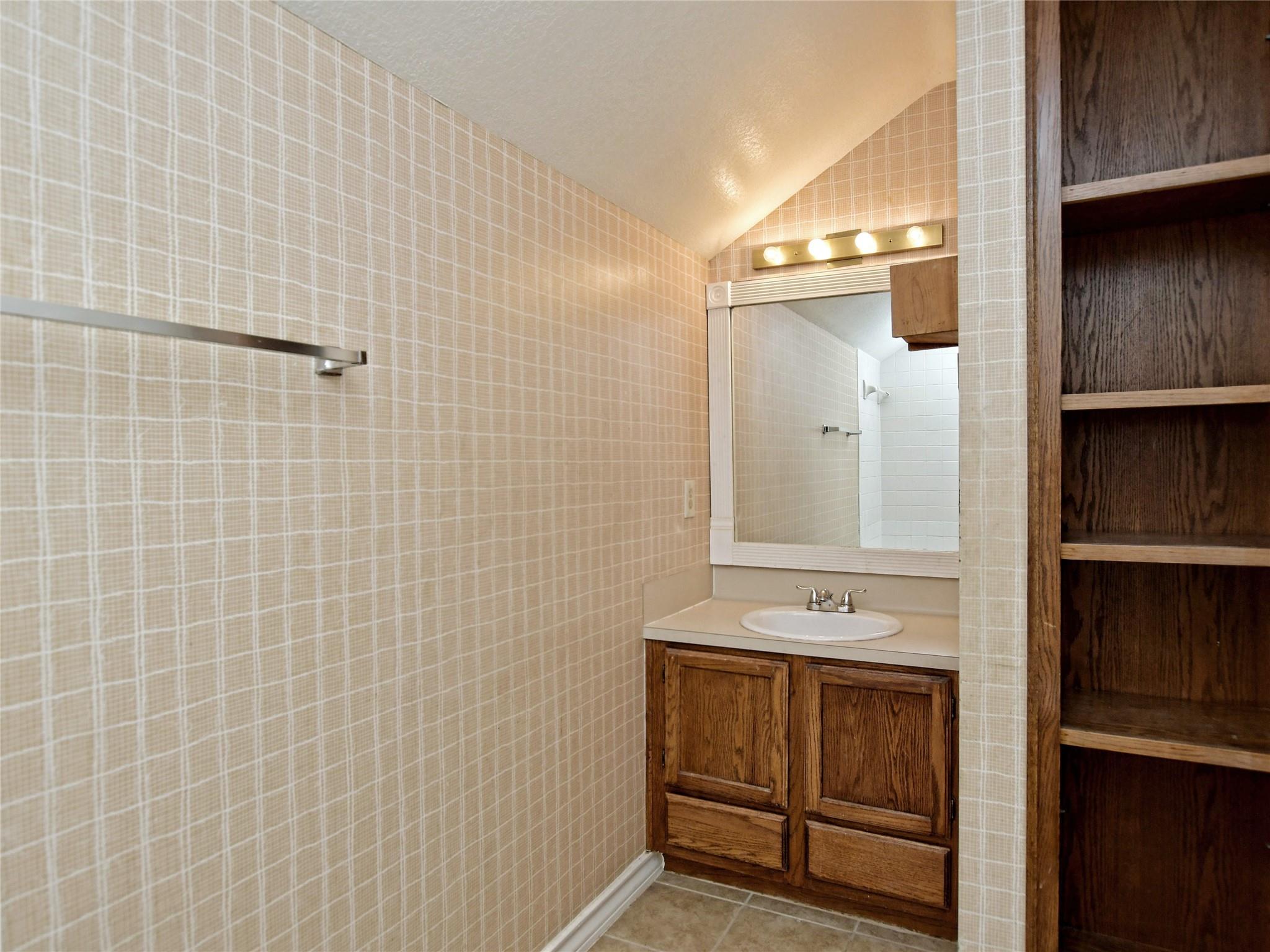 803 Valley View Dr # A, Pflugerville, TX 78660