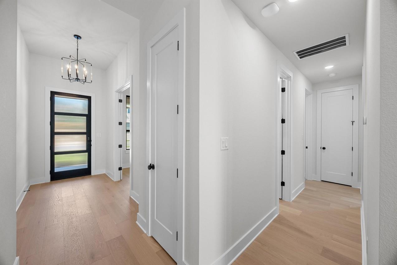 1720 Snowdrop Dr, Georgetown, TX 78628