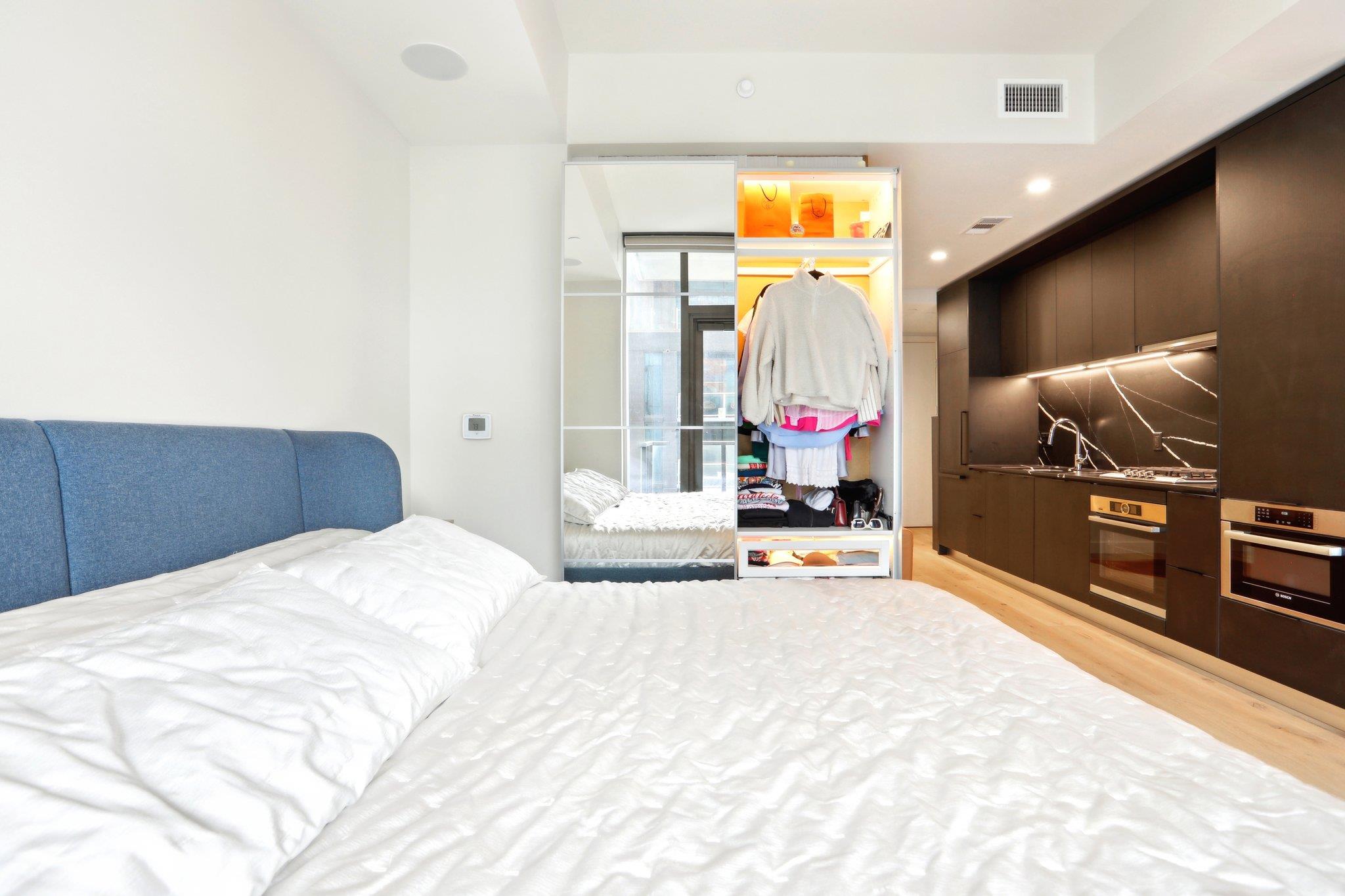 44 East Ave # 2806, Austin, TX 78701