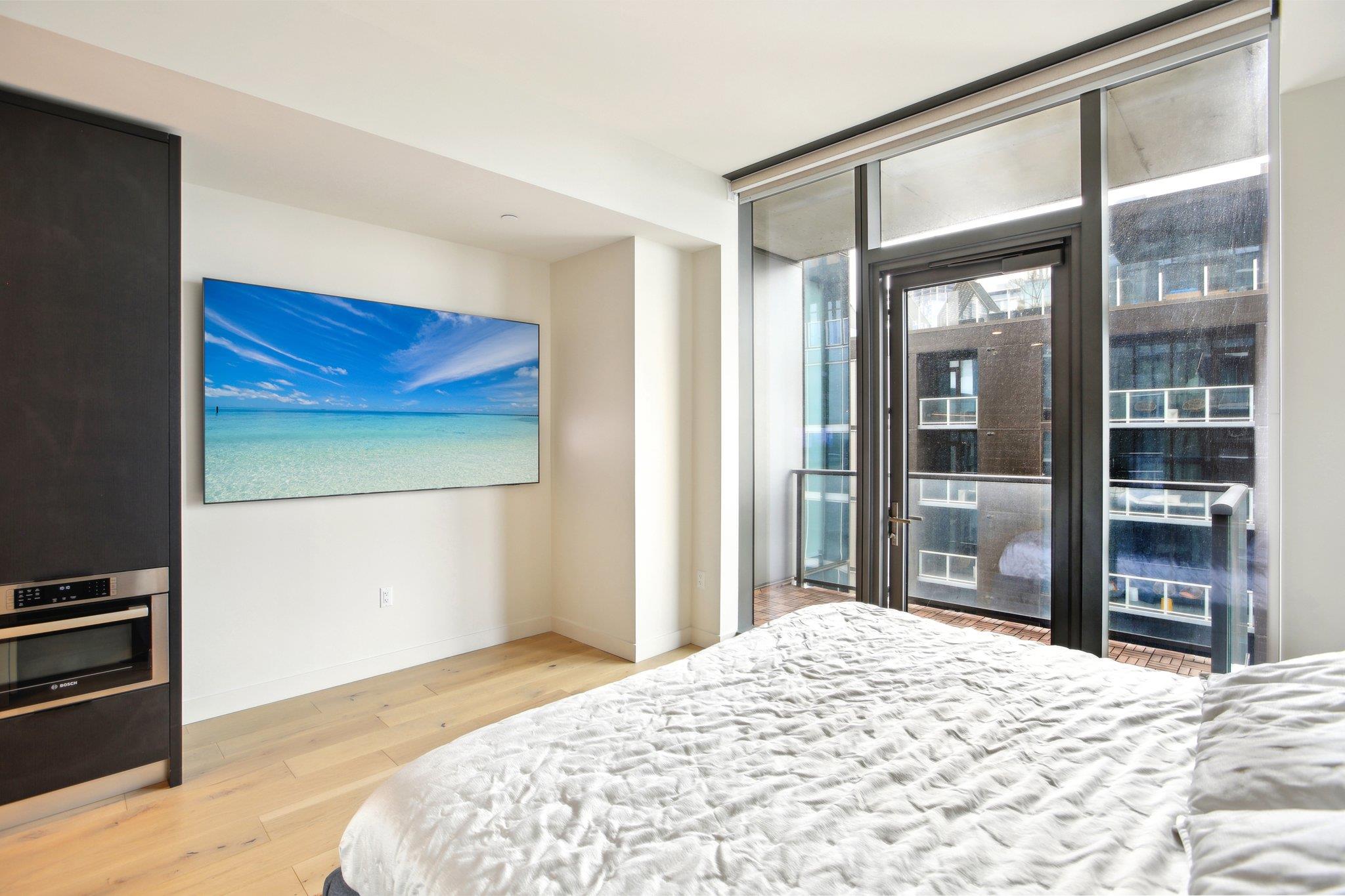 44 East Ave # 2806, Austin, TX 78701