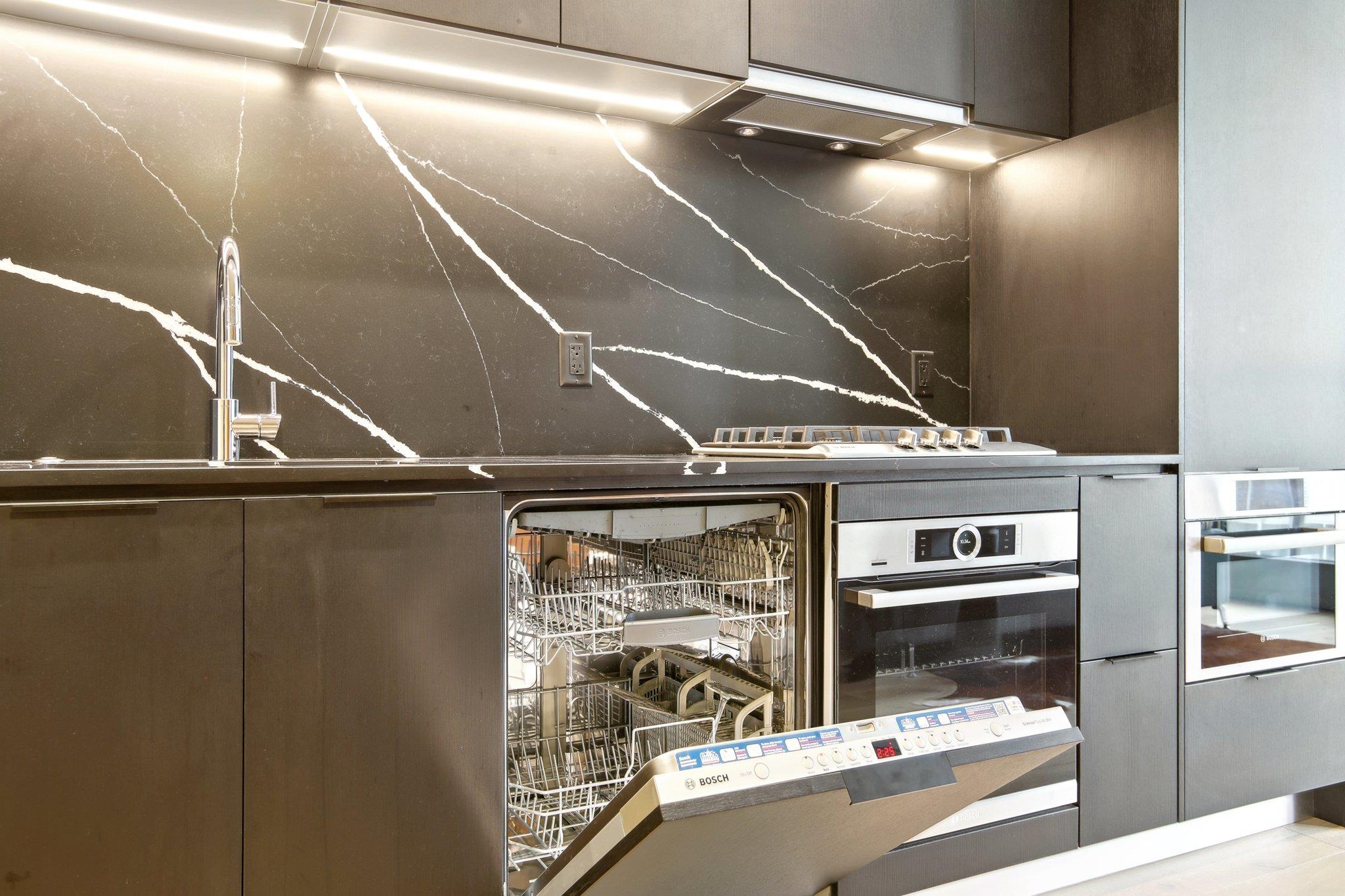 44 East Ave # 2806, Austin, TX 78701