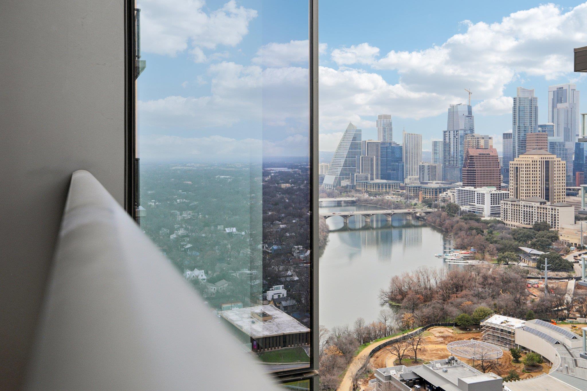 44 East Ave # 2806, Austin, TX 78701