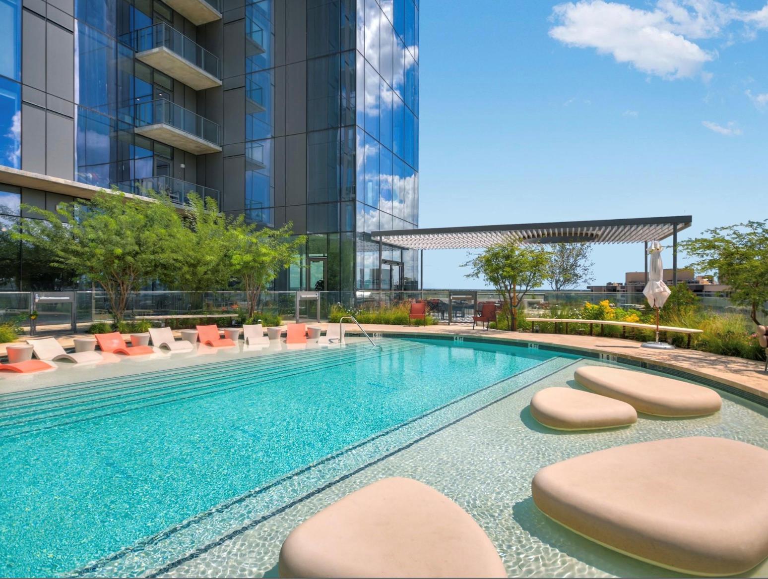 44 East Ave # 2806, Austin, TX 78701