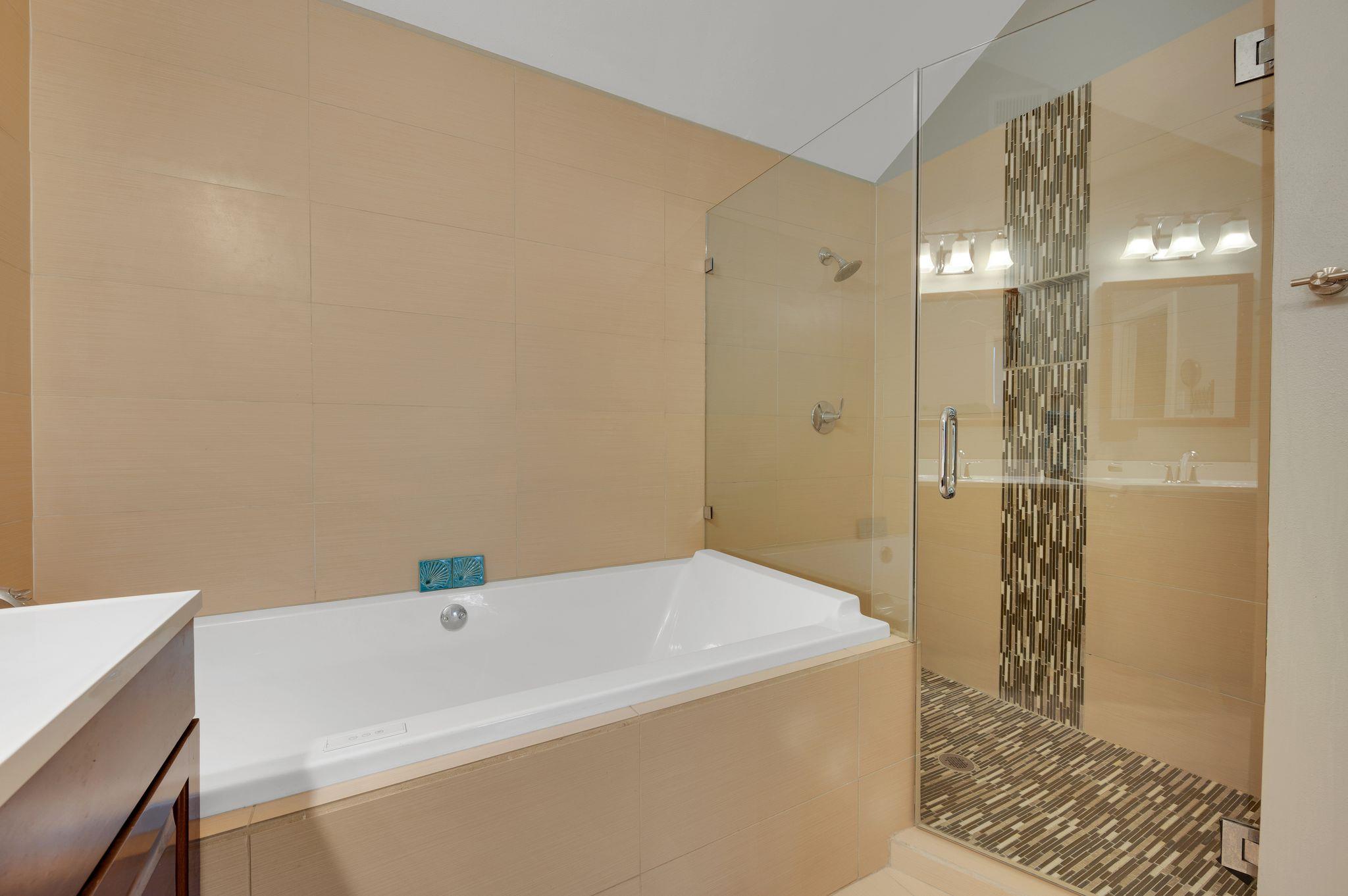 11214 Stormy Ridge Rd, Austin, TX 78739