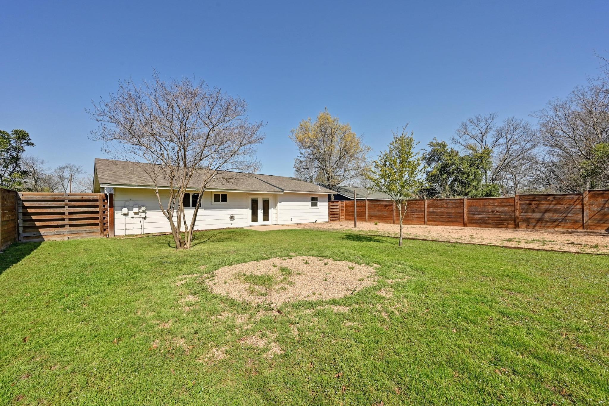 5907 GLENHOLLOW Path, Austin, TX 78745