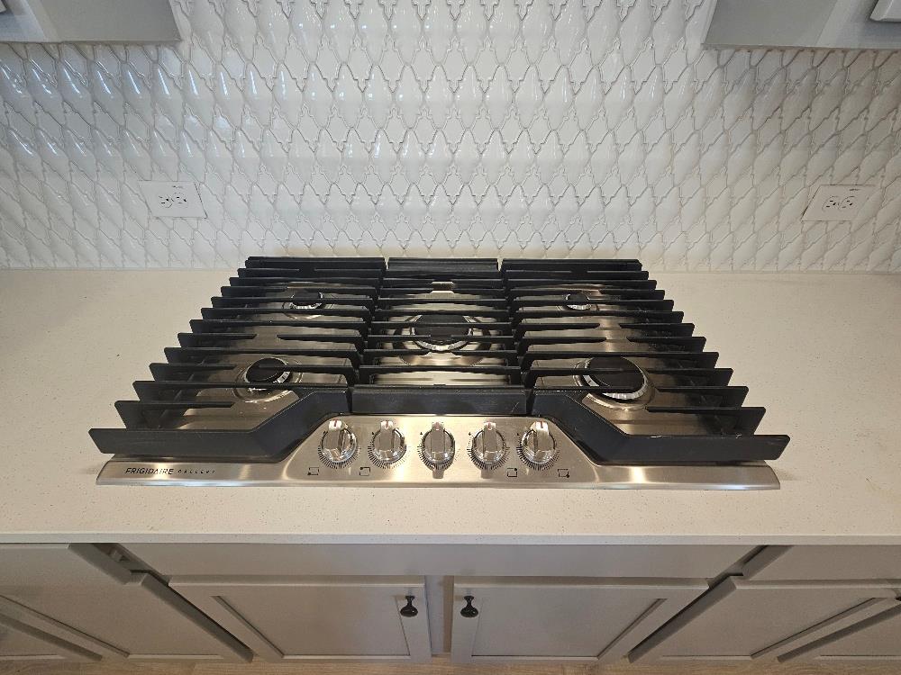 445 Brandywine Rd, Hutto, TX 78634