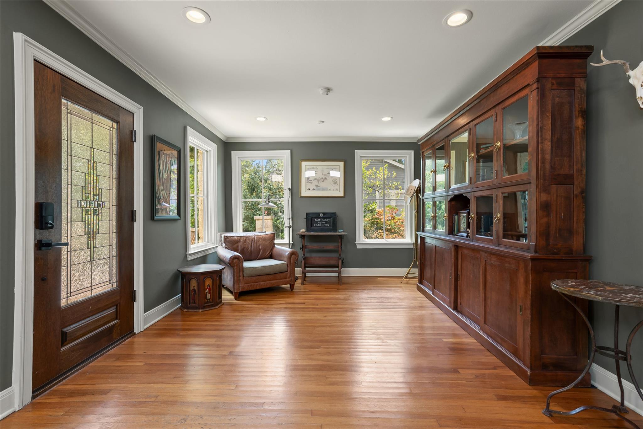 2208 Mountain View Rd, Austin, TX 78703