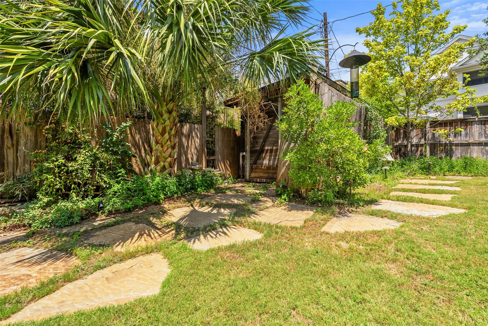 2208 Mountain View Rd, Austin, TX 78703