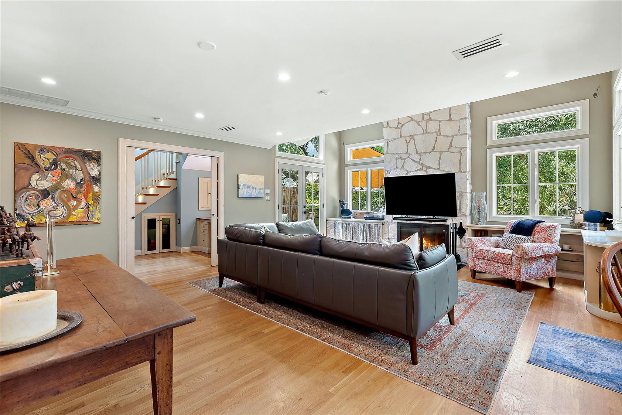 2208 Mountain View Rd, Austin, TX 78703