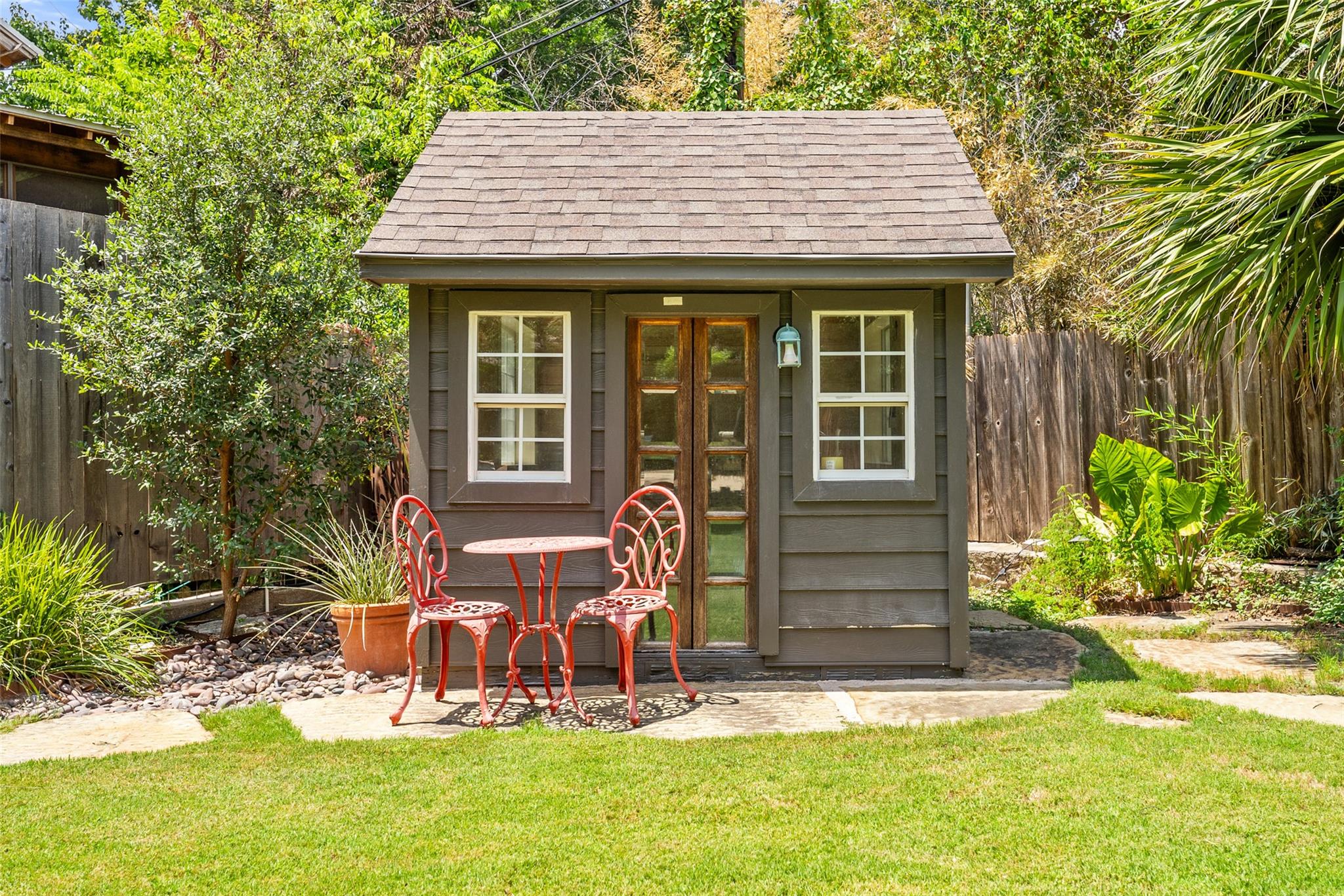 2208 Mountain View Rd, Austin, TX 78703