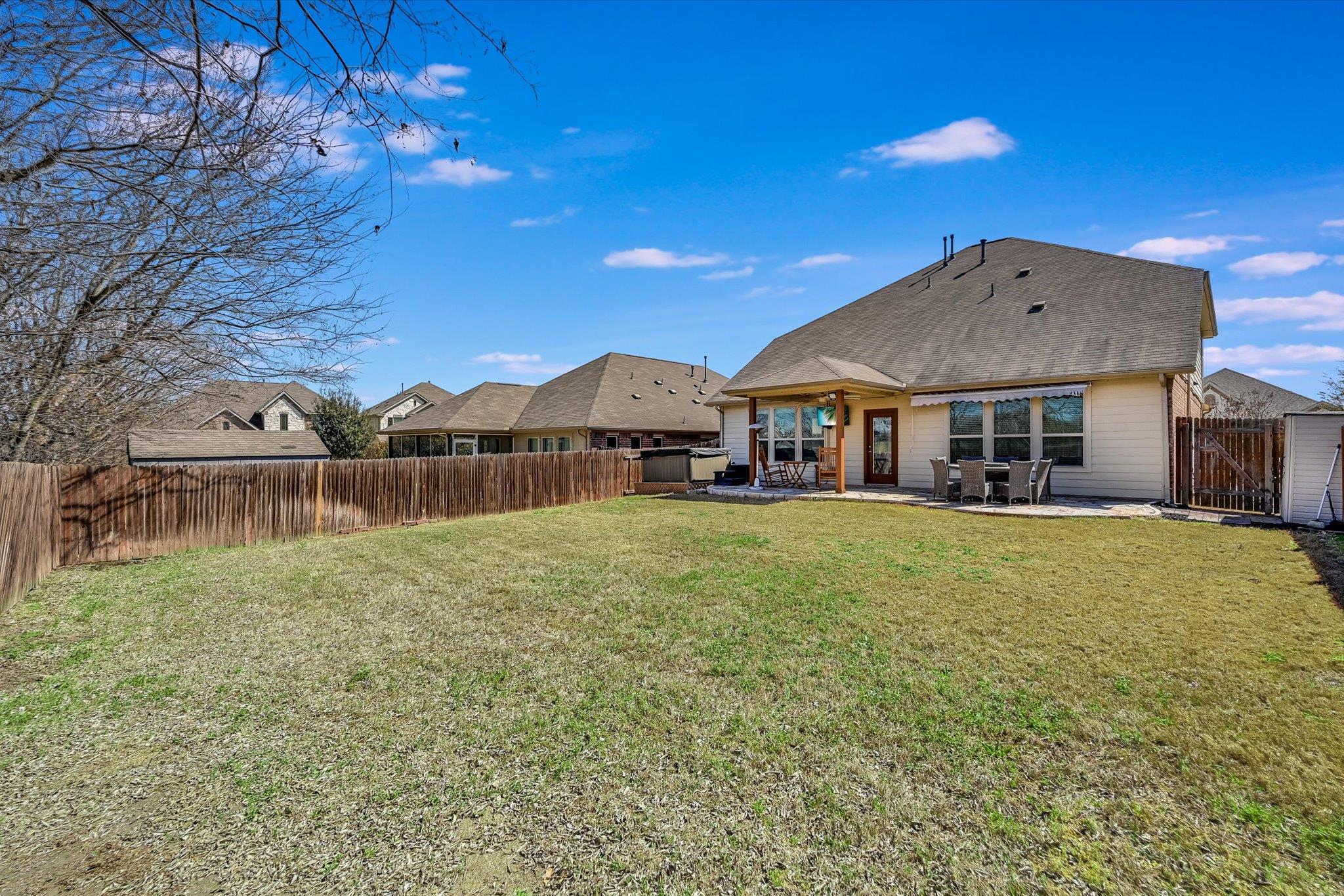 120 Peacock Trl, Buda, TX 78610