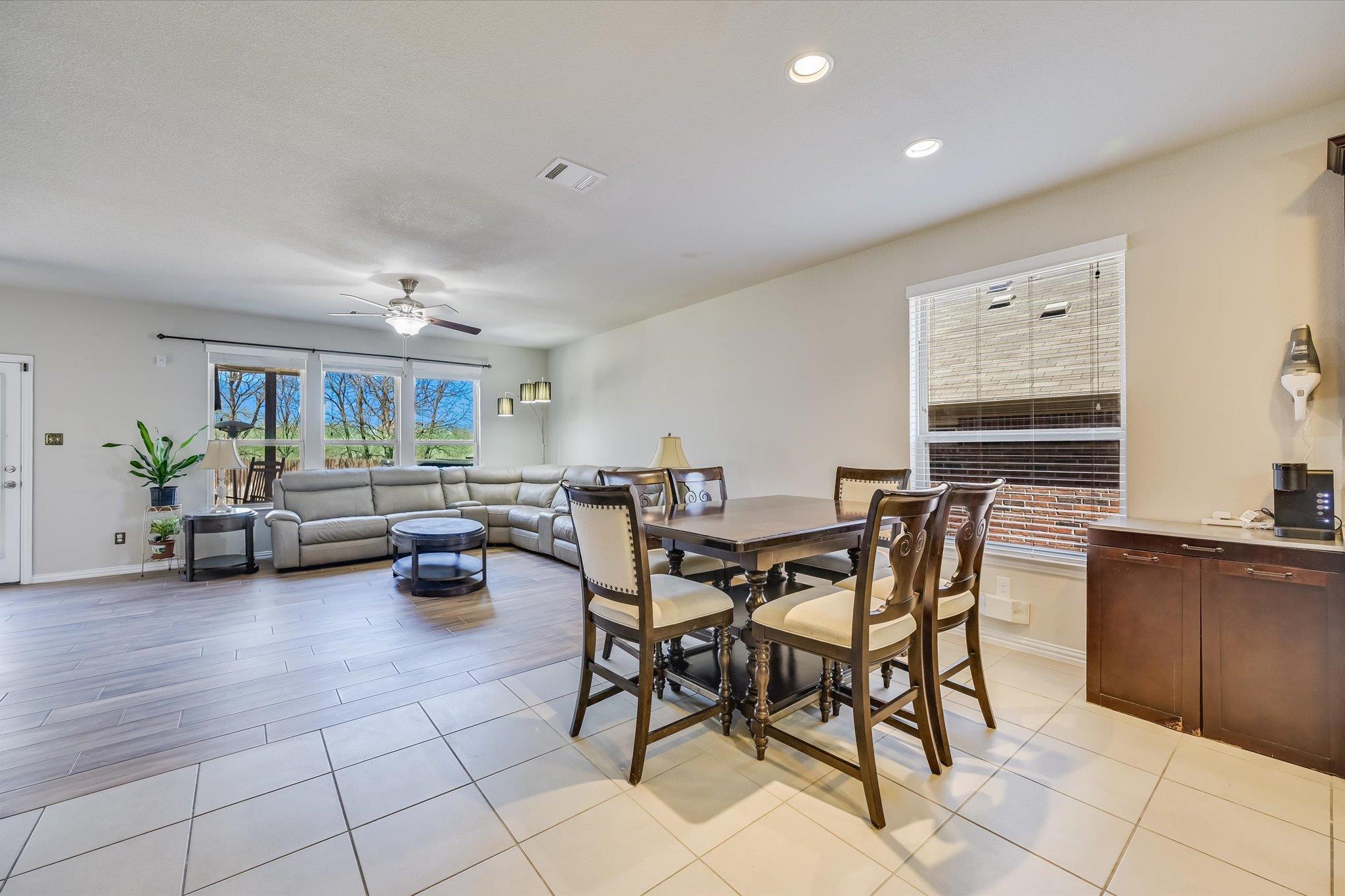 120 Peacock Trl, Buda, TX 78610