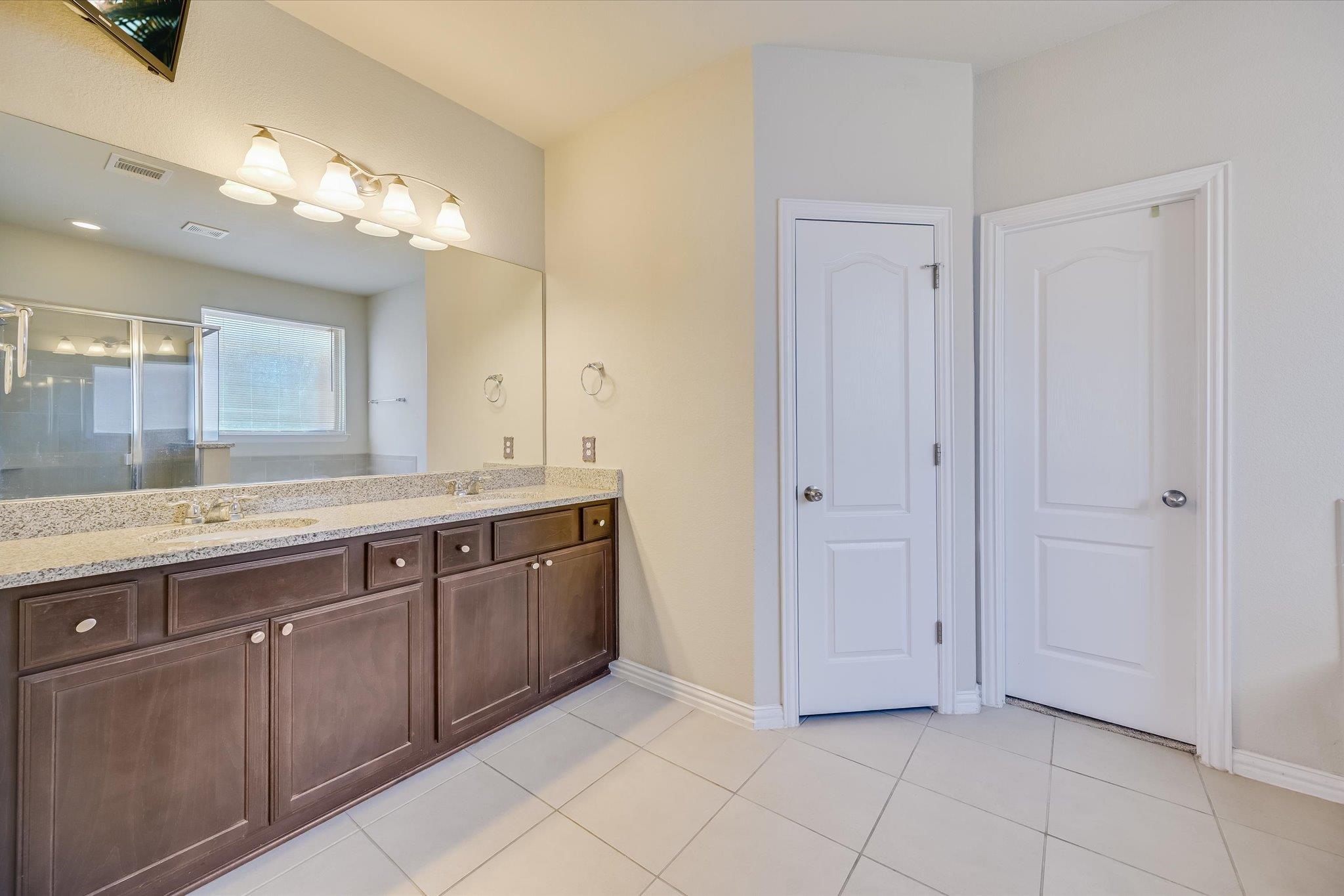 120 Peacock Trl, Buda, TX 78610