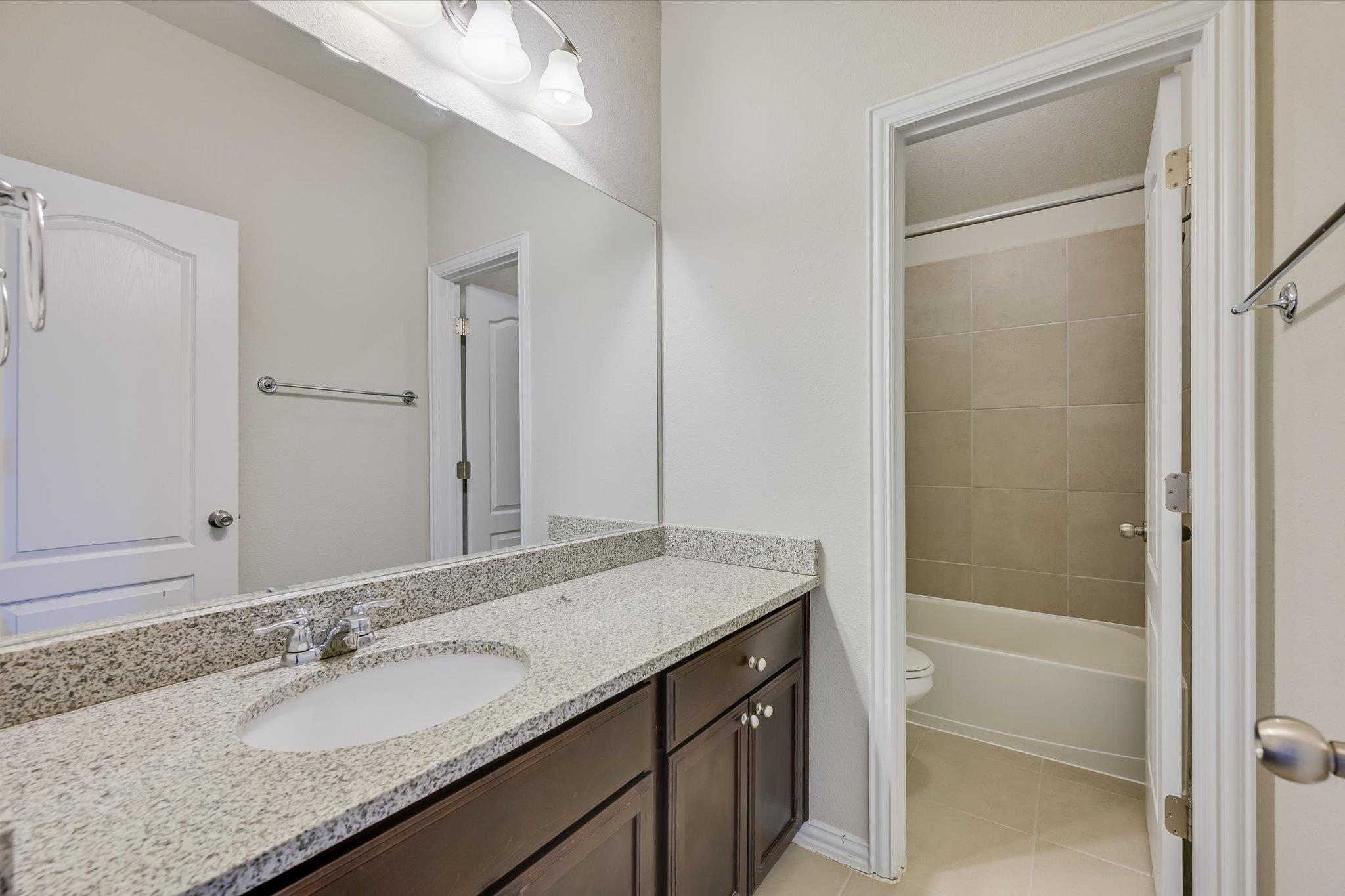 120 Peacock Trl, Buda, TX 78610