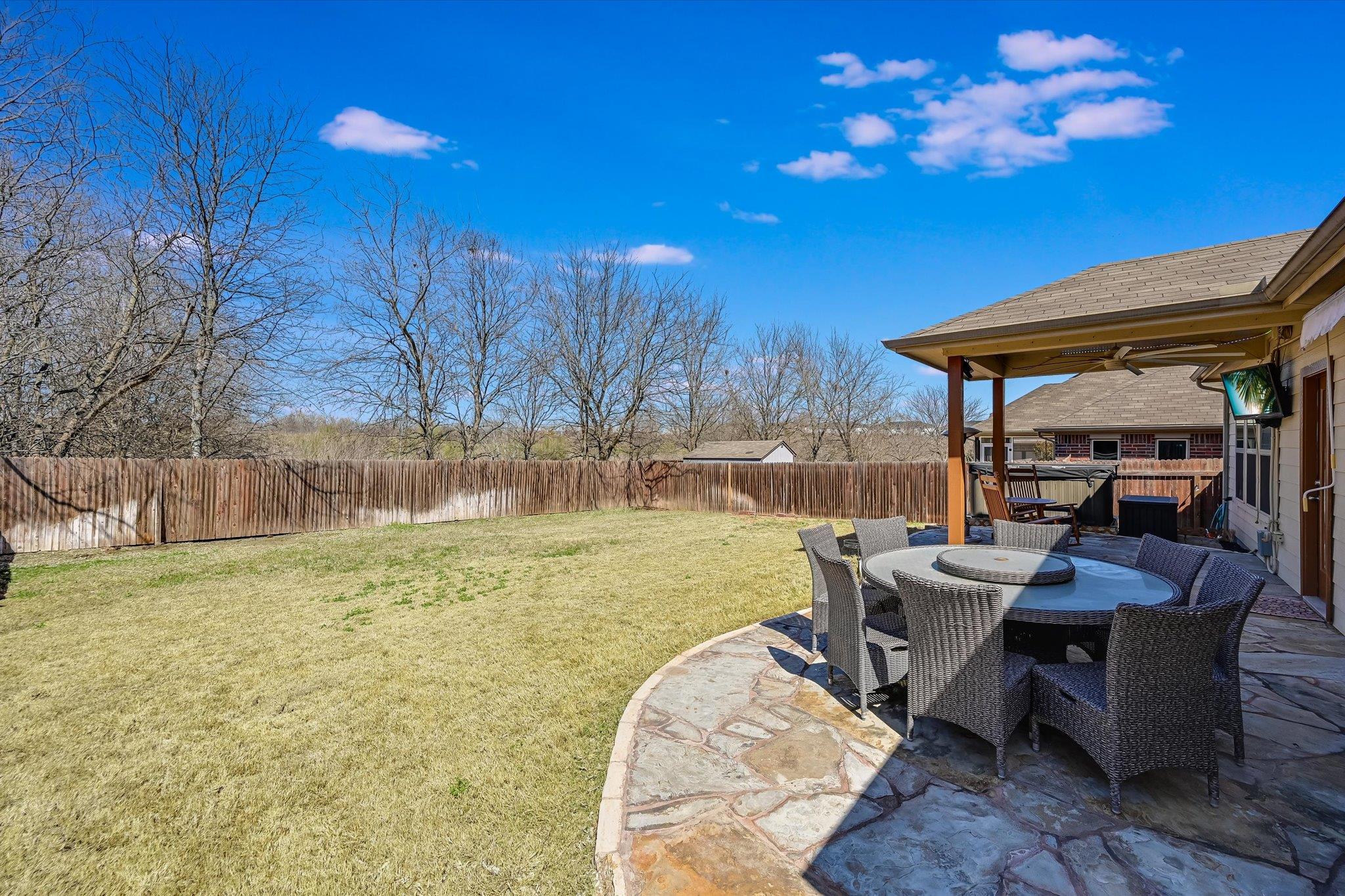 120 Peacock Trl, Buda, TX 78610