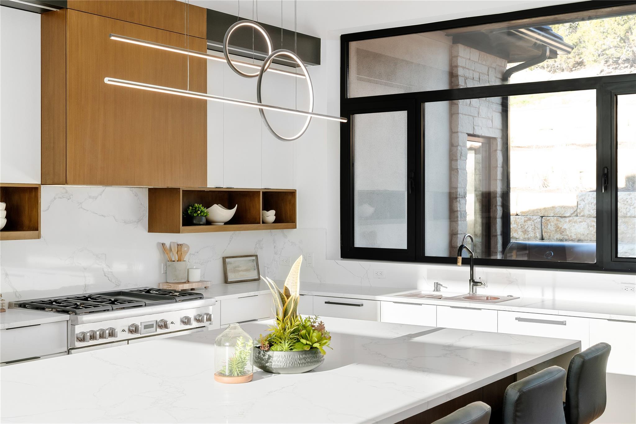 106 Bella Montagna Cir, Austin, TX 78734