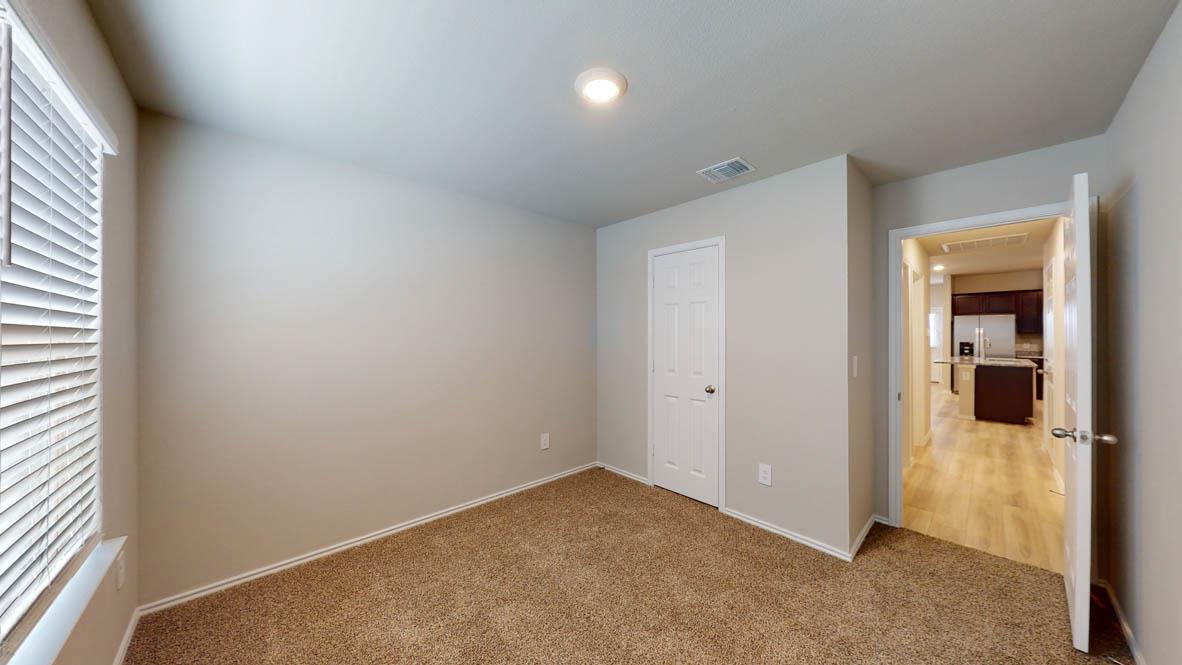 202 Rearden Blvd, Jarrell, TX 76537