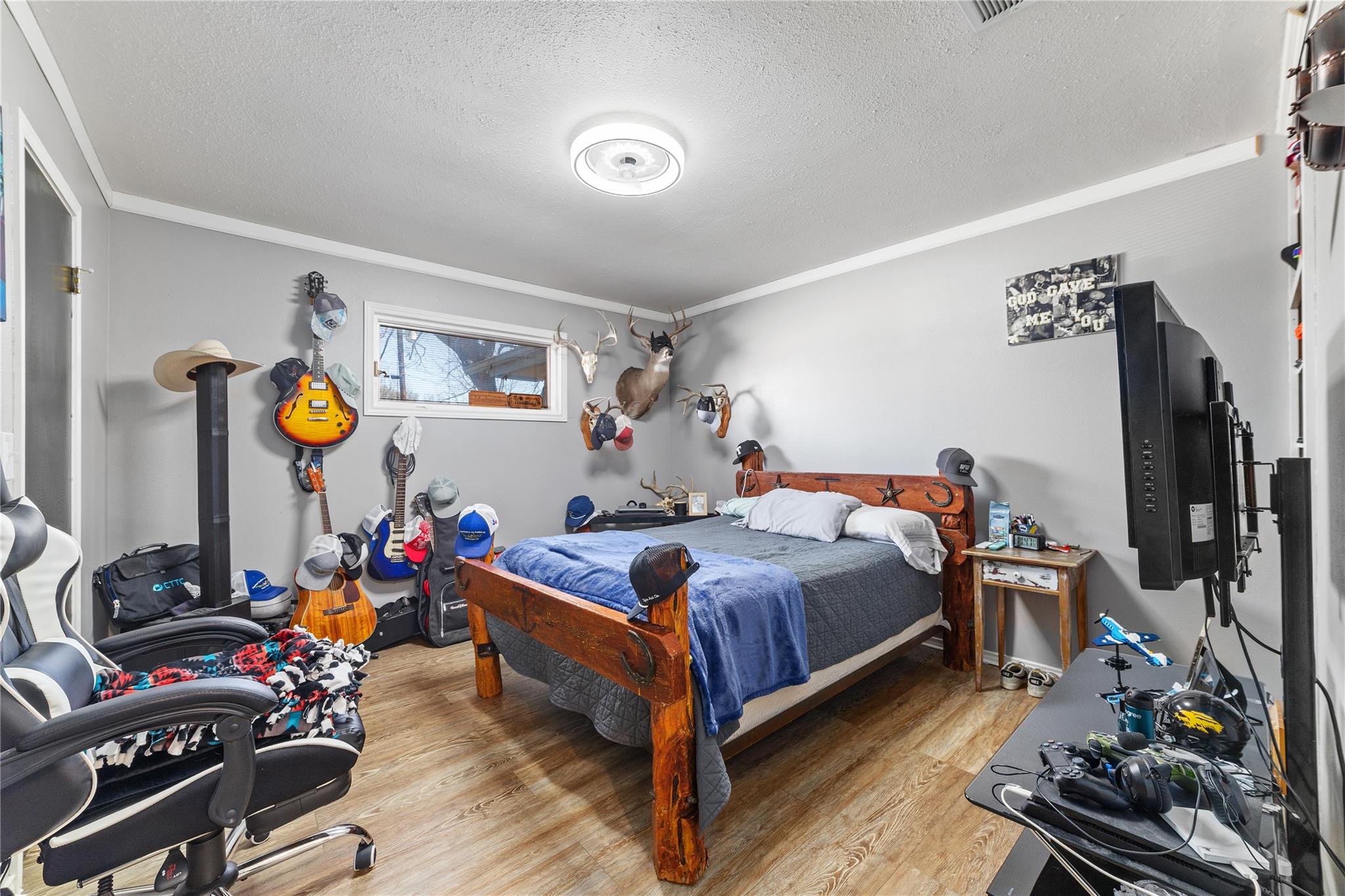 1811 Saylor St, Goldthwaite, TX 76844