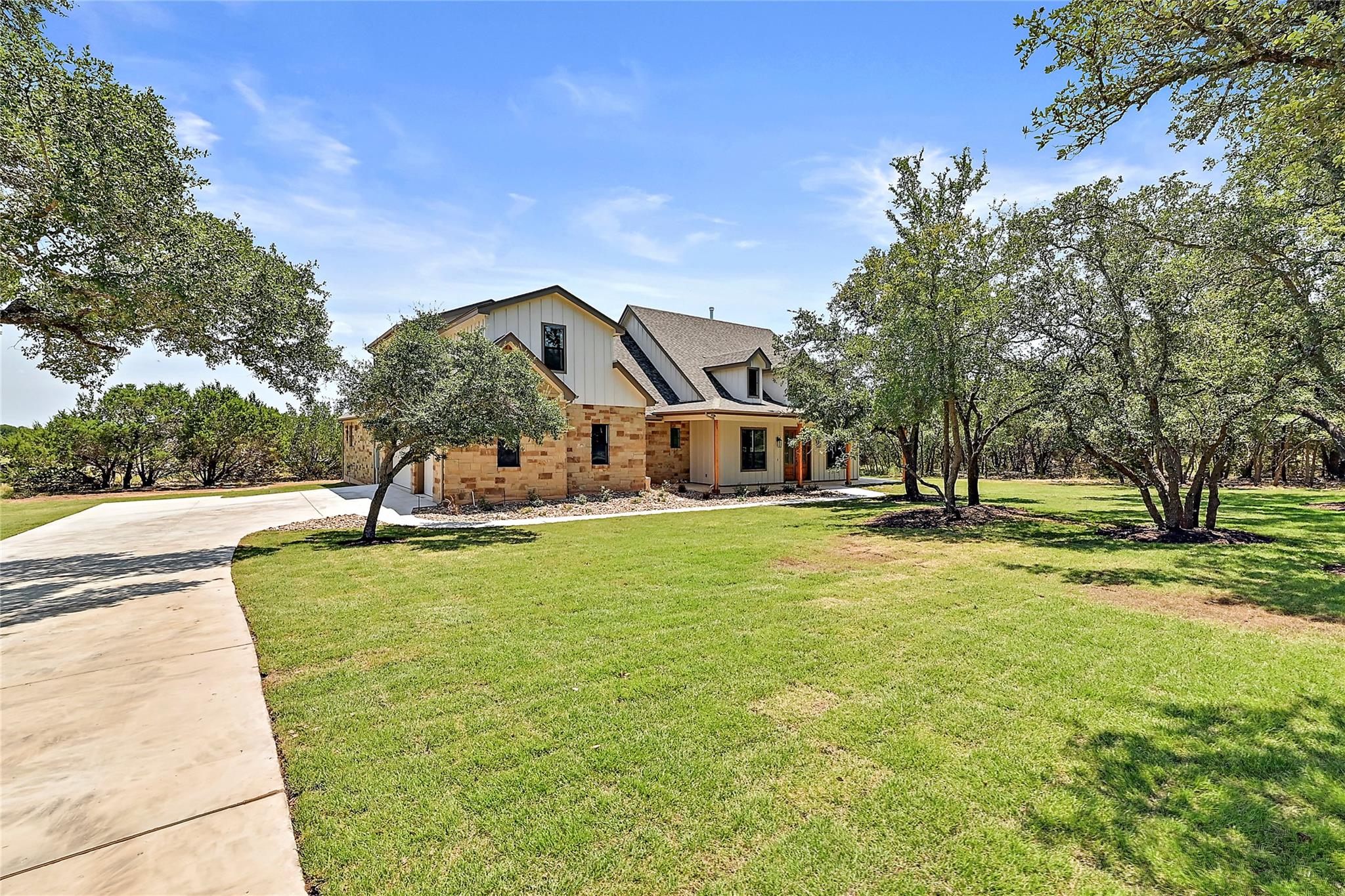 217 Joya Dr, Liberty Hill, TX 78642
