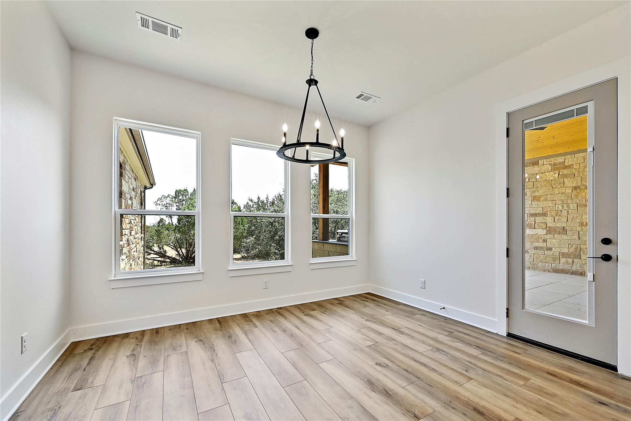 217 Joya Dr, Liberty Hill, TX 78642