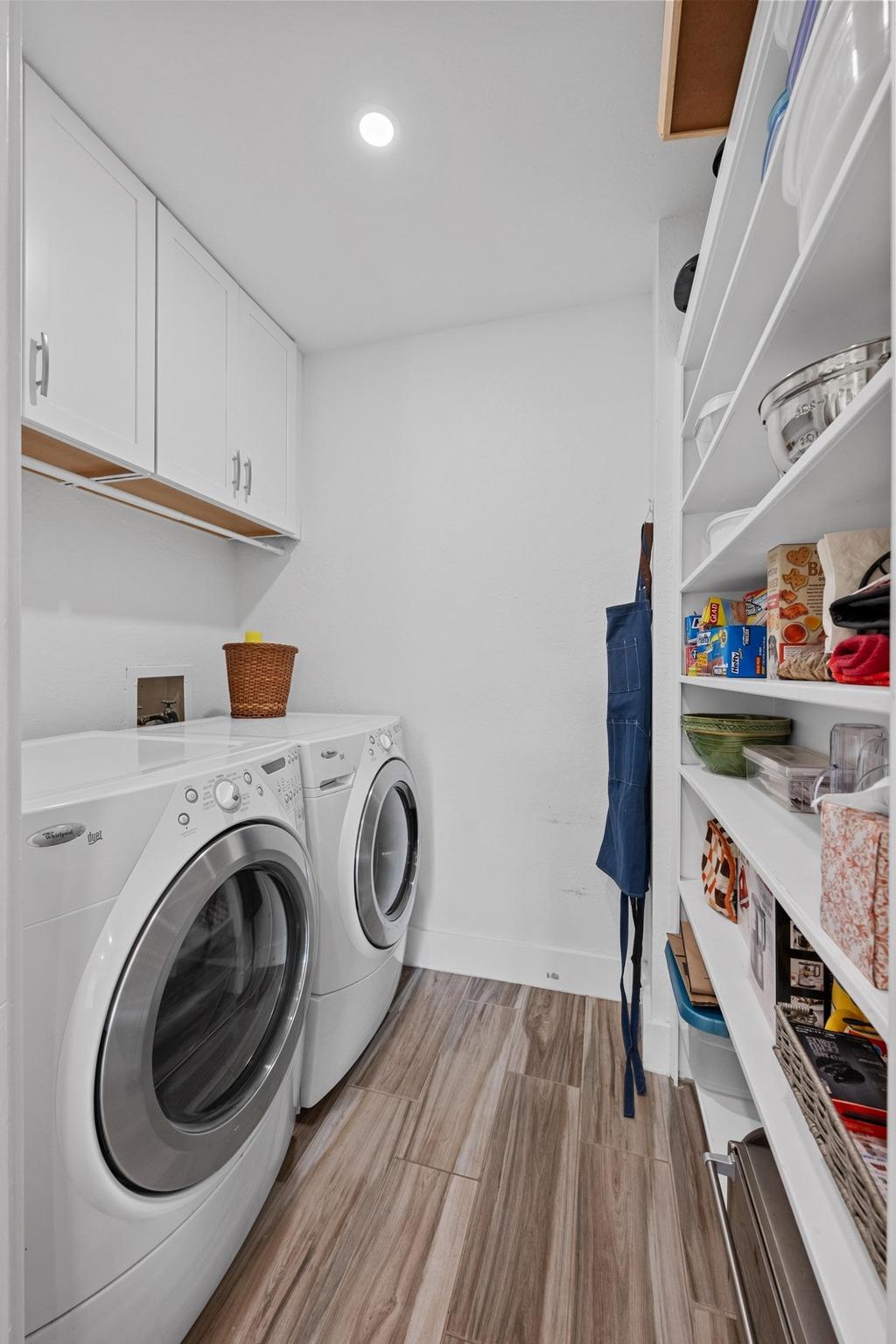 100 Lido Cir # B2, Lakeway, TX 78734