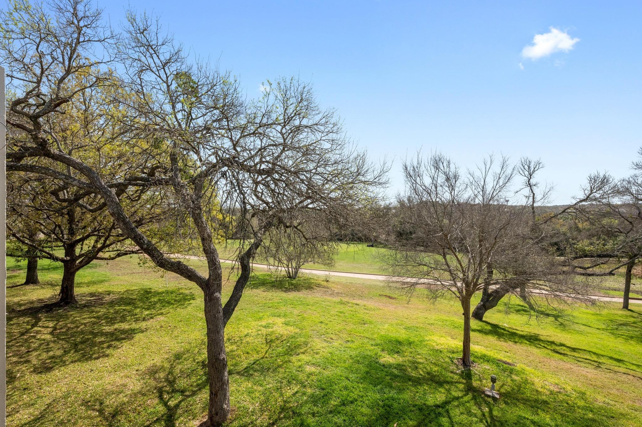 100 Lido Cir # B2, Lakeway, TX 78734