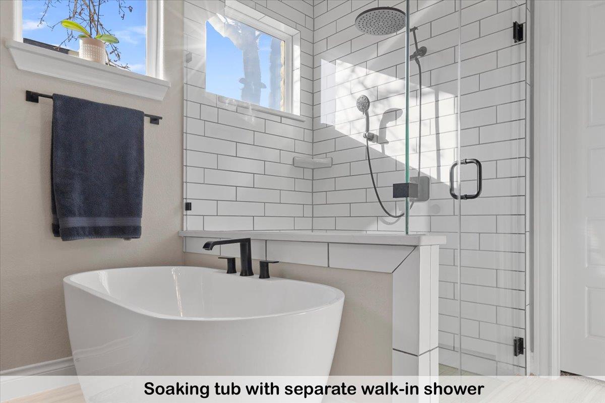 145 Gaston Dr, Bastrop, TX 78602