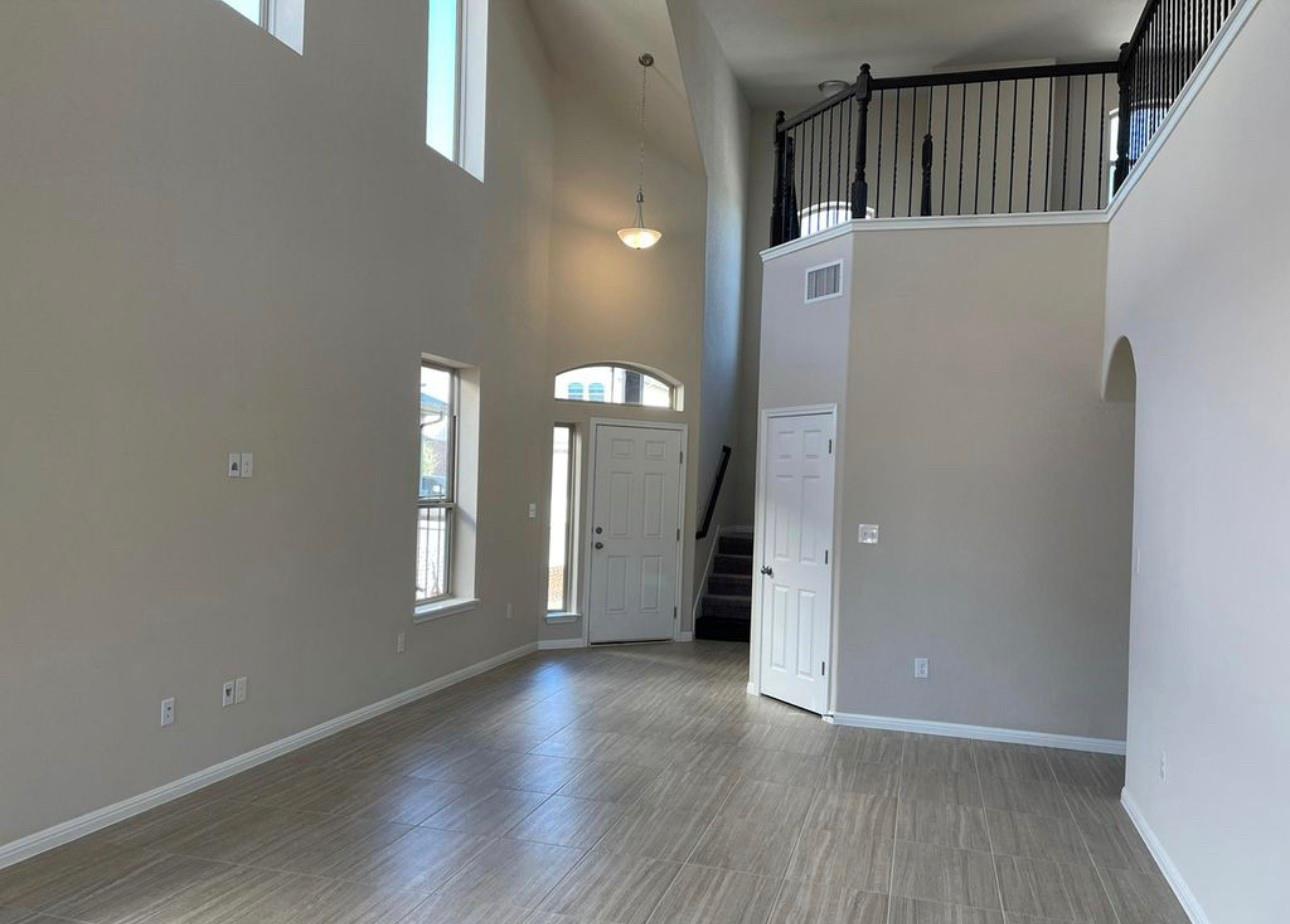 524 Betty Ann Way, Leander, TX 78641