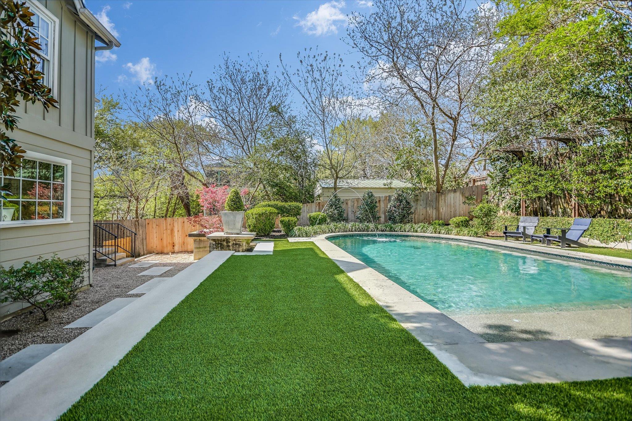 1710 McCall Rd, Austin, TX 78703