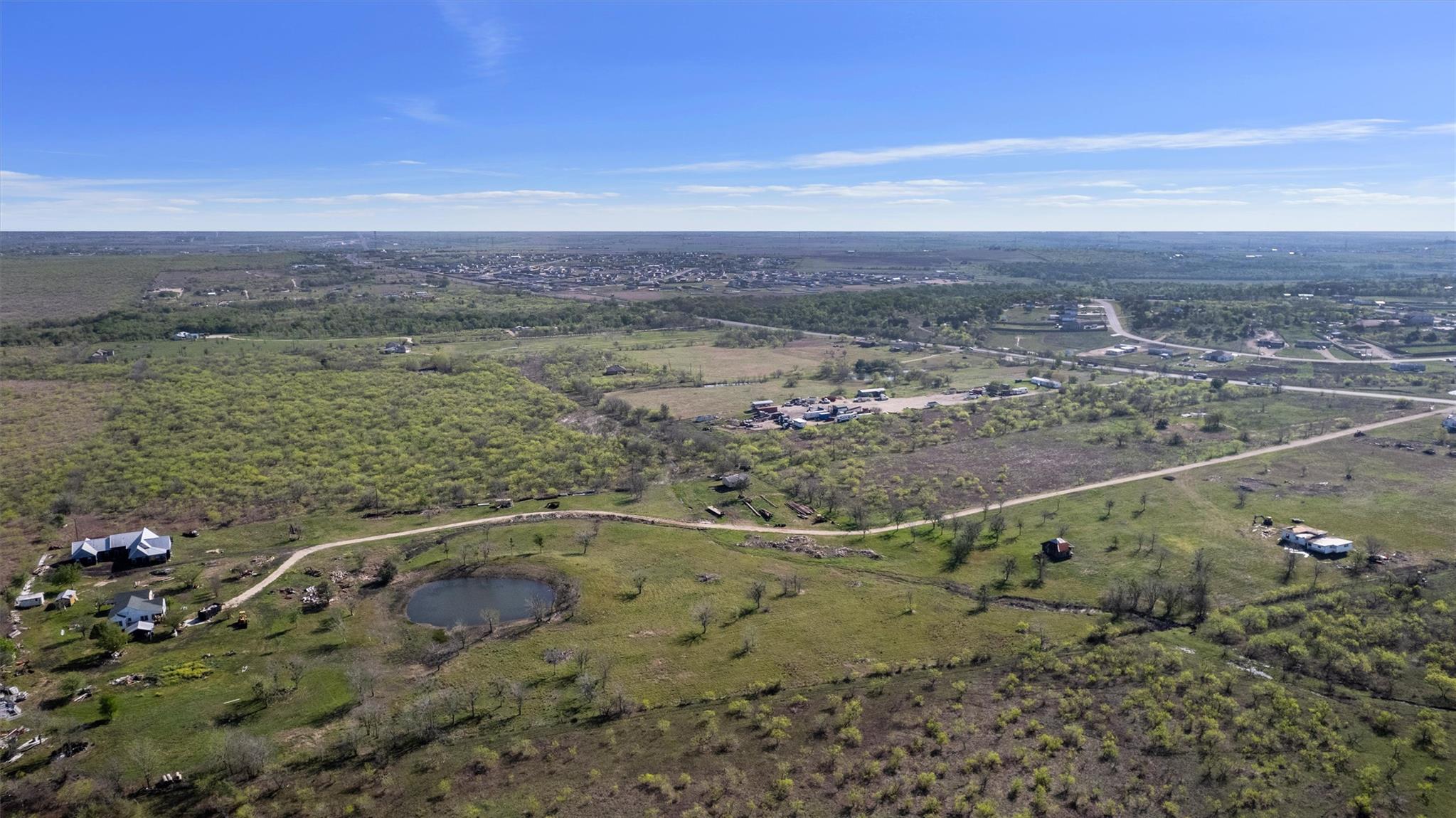 10745 N Camino Real, Uhland, TX 78640