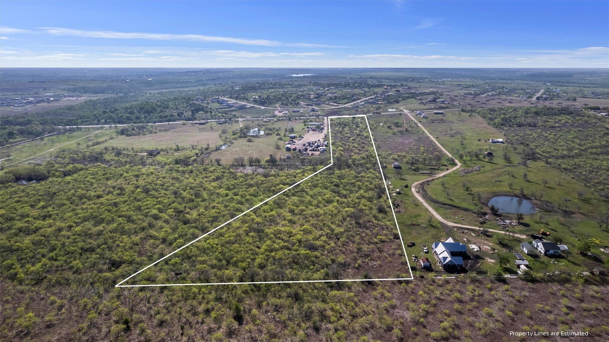 10745 N Camino Real, Uhland, TX 78640