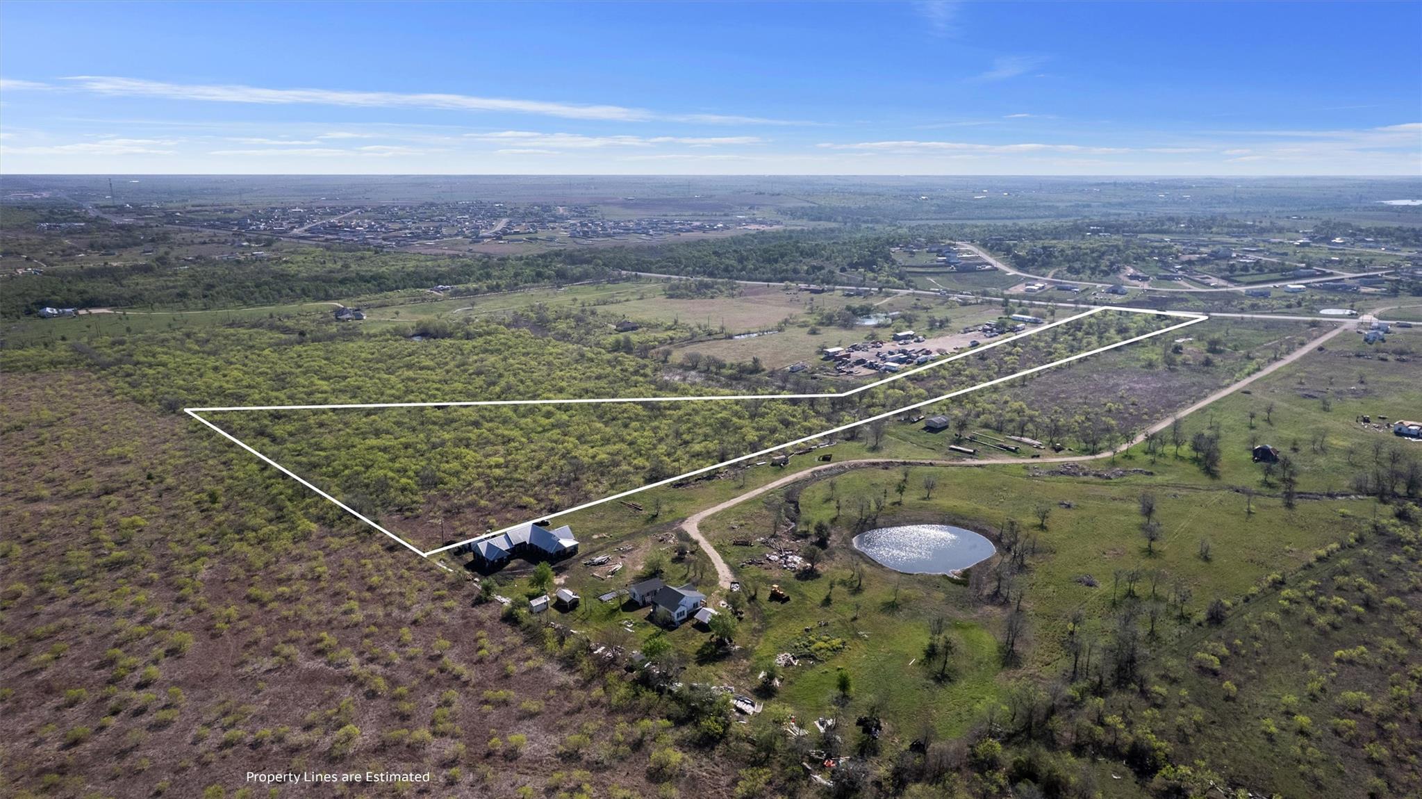 10745 N Camino Real, Uhland, TX 78640