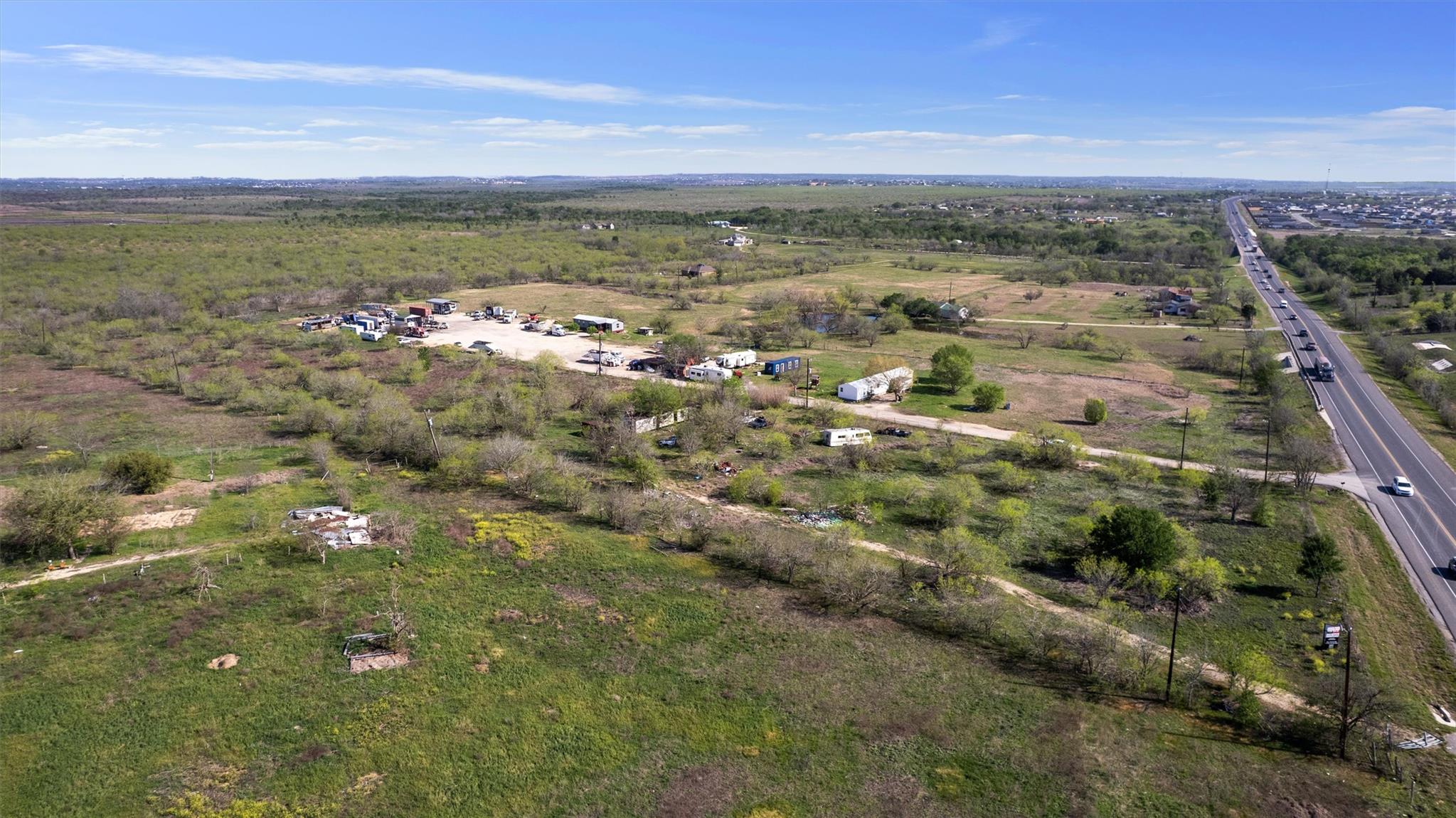 10745 N Camino Real, Uhland, TX 78640
