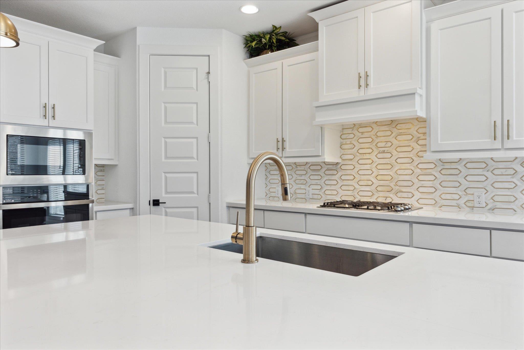 1005 Highcrest, Georgetown, TX 78628