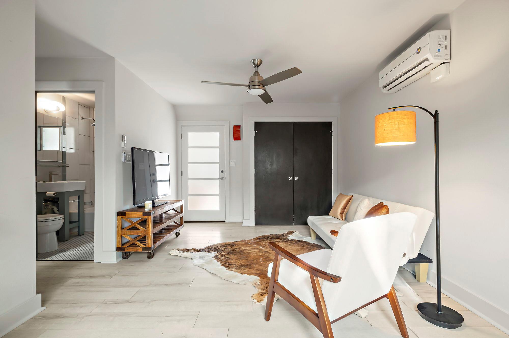 2309 Pruett St # B, Austin, TX 78703