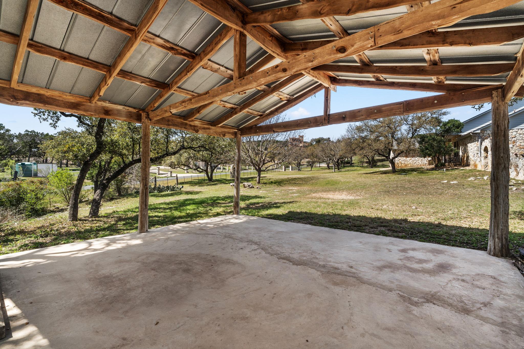 20106 Moon Dance Ln, Spicewood, TX 78669