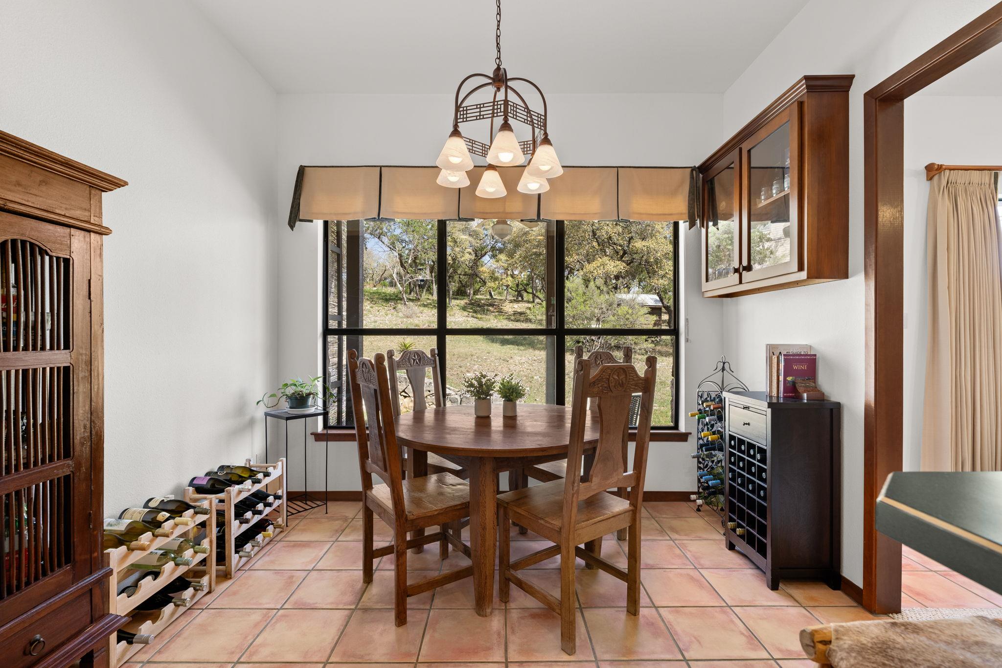 20106 Moon Dance Ln, Spicewood, TX 78669