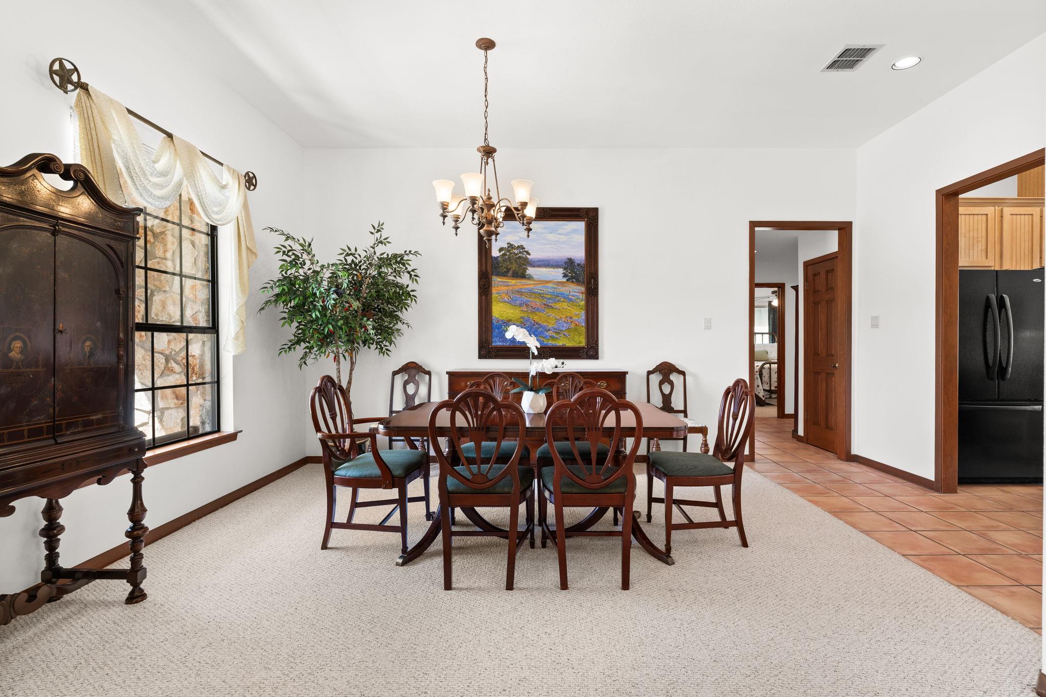 20106 Moon Dance Ln, Spicewood, TX 78669