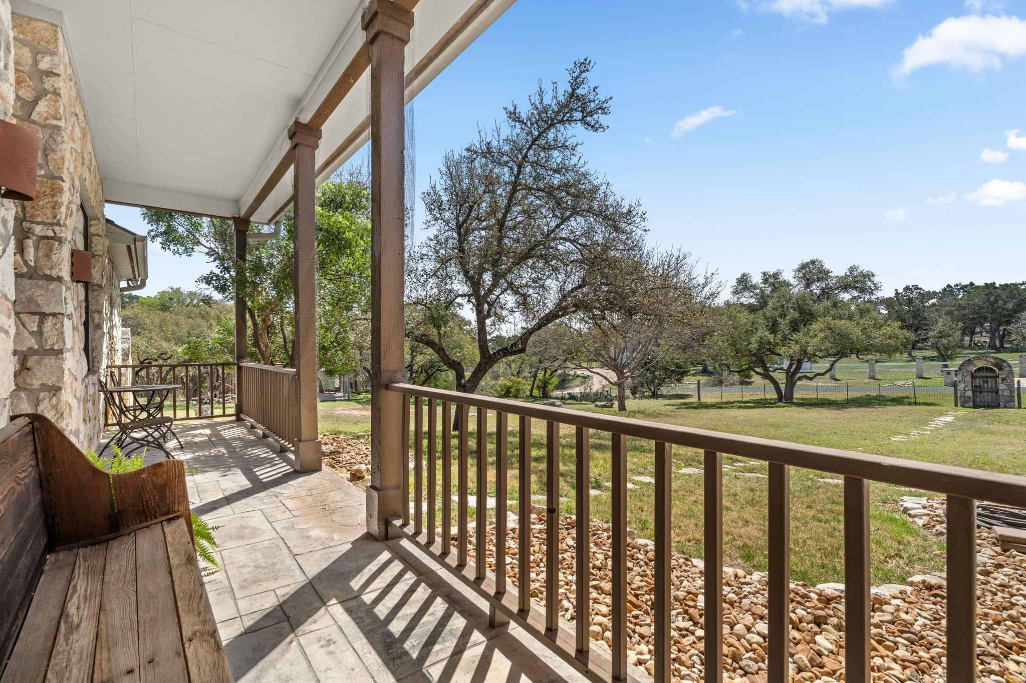 20106 Moon Dance Ln, Spicewood, TX 78669