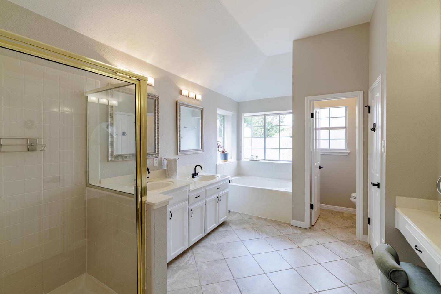2113 Spring Hollow Path, Round Rock, TX 78681