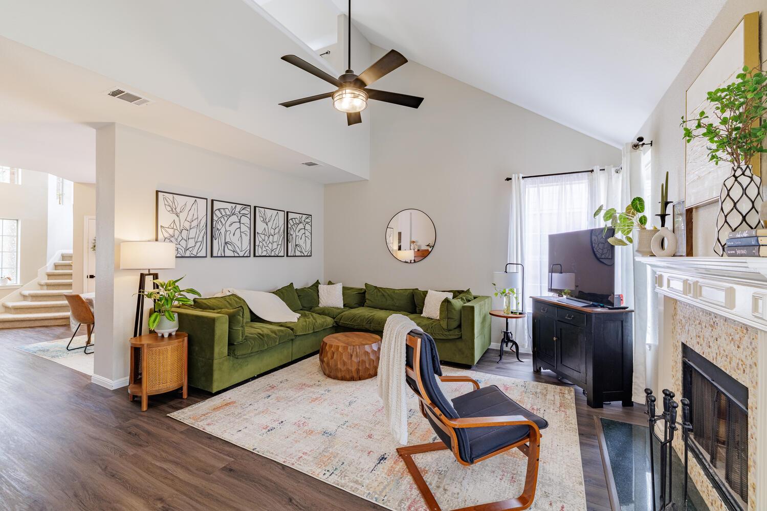 2113 Spring Hollow Path, Round Rock, TX 78681