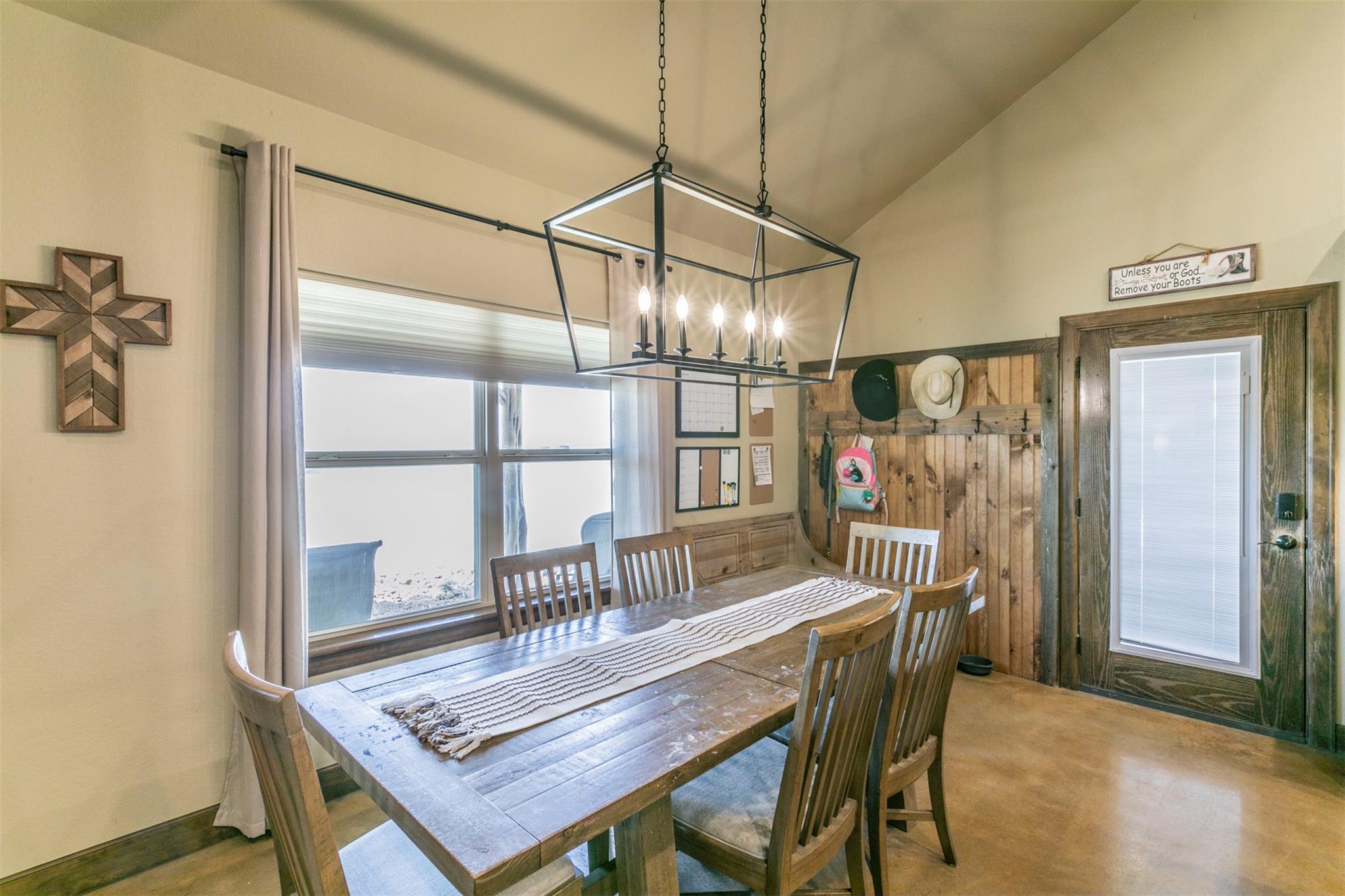 3200 County Road 320, Granger, TX 76530
