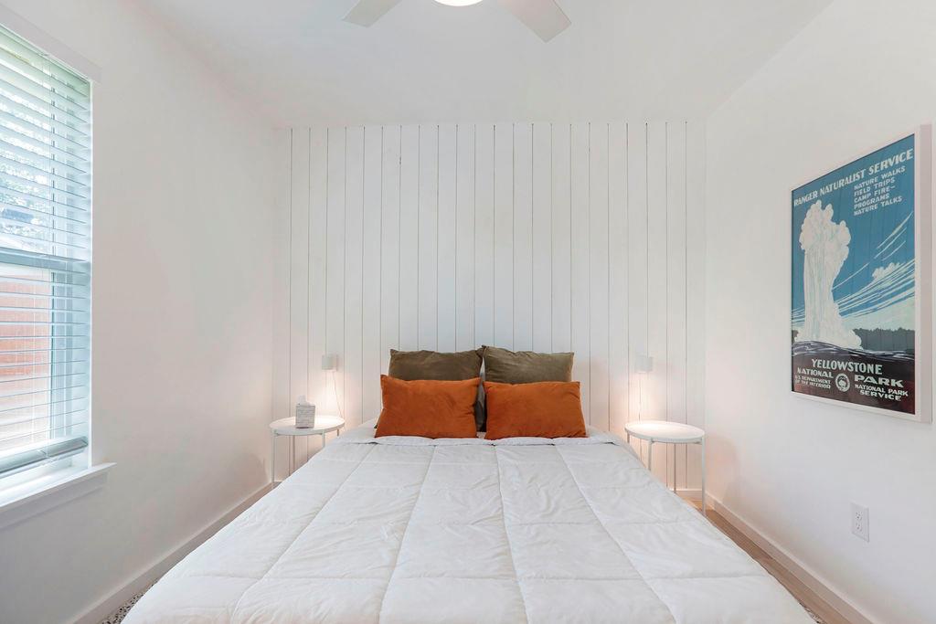 906 E Leslie Cir # A, Austin, TX 78721