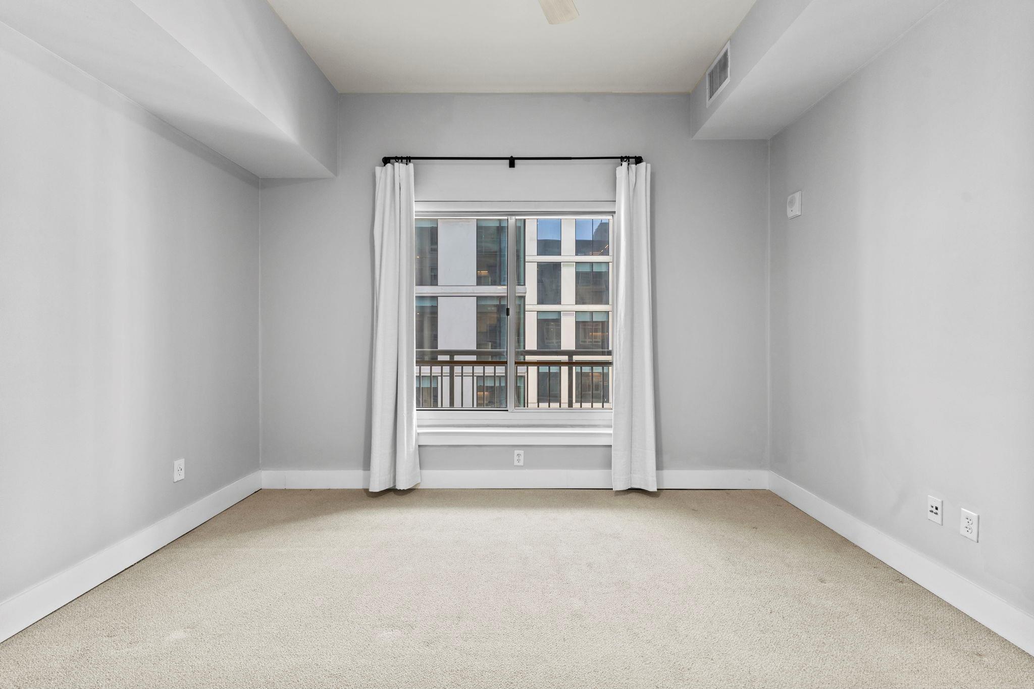 603 Davis # 2006, Austin, TX 78701