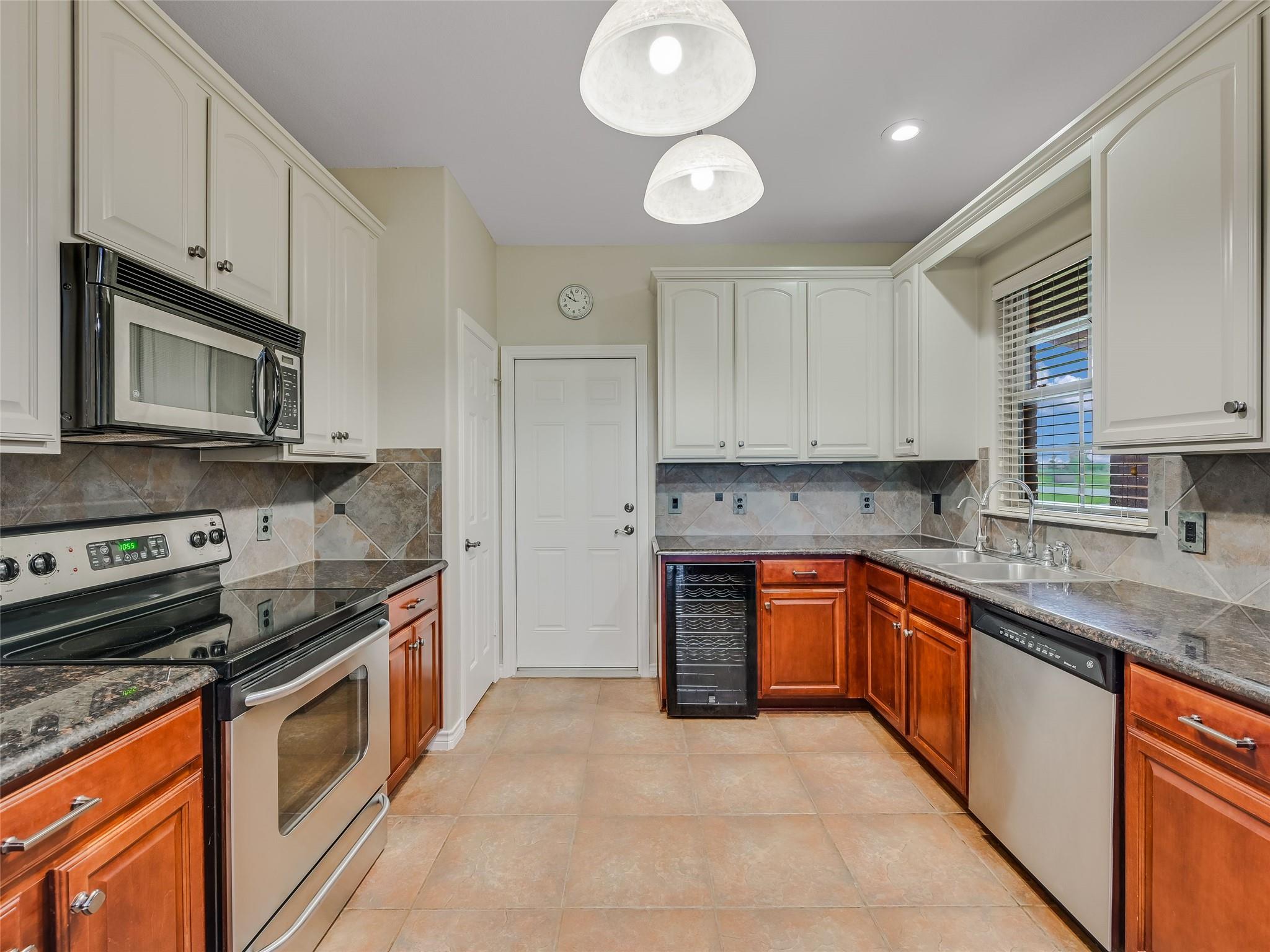 539 Colovista Pkwy # C103, Bastrop, TX 78602