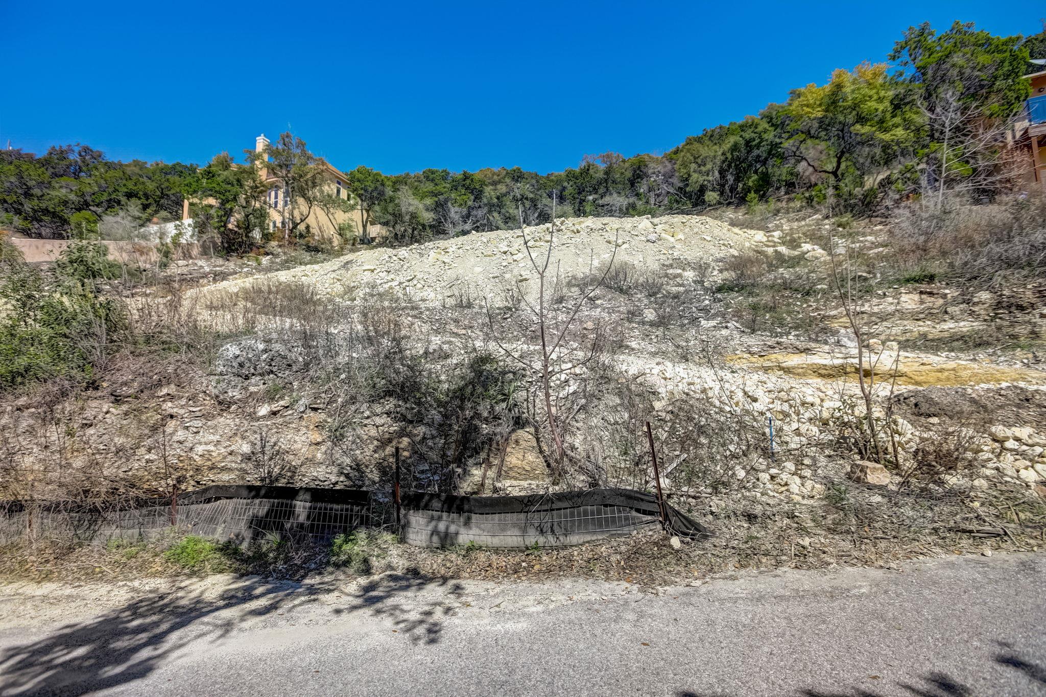 14000 & 14002 Skyline Dr, Austin, TX 78732