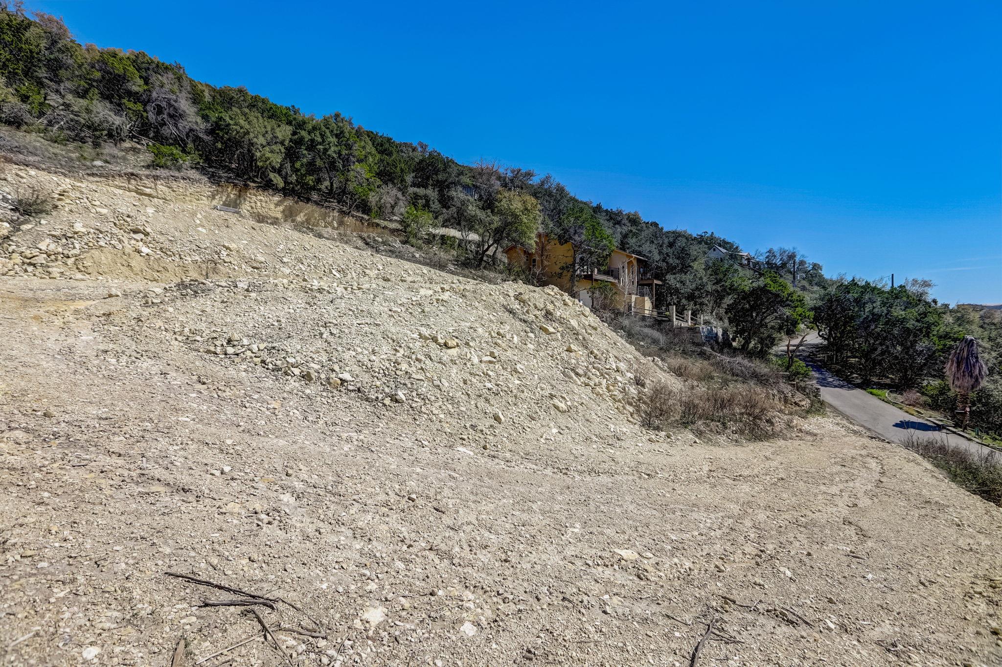 14000 & 14002 Skyline Dr, Austin, TX 78732