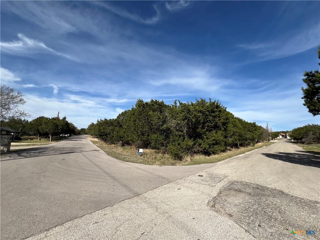 4201 Hillside Dr, Lago Vista, TX 78645