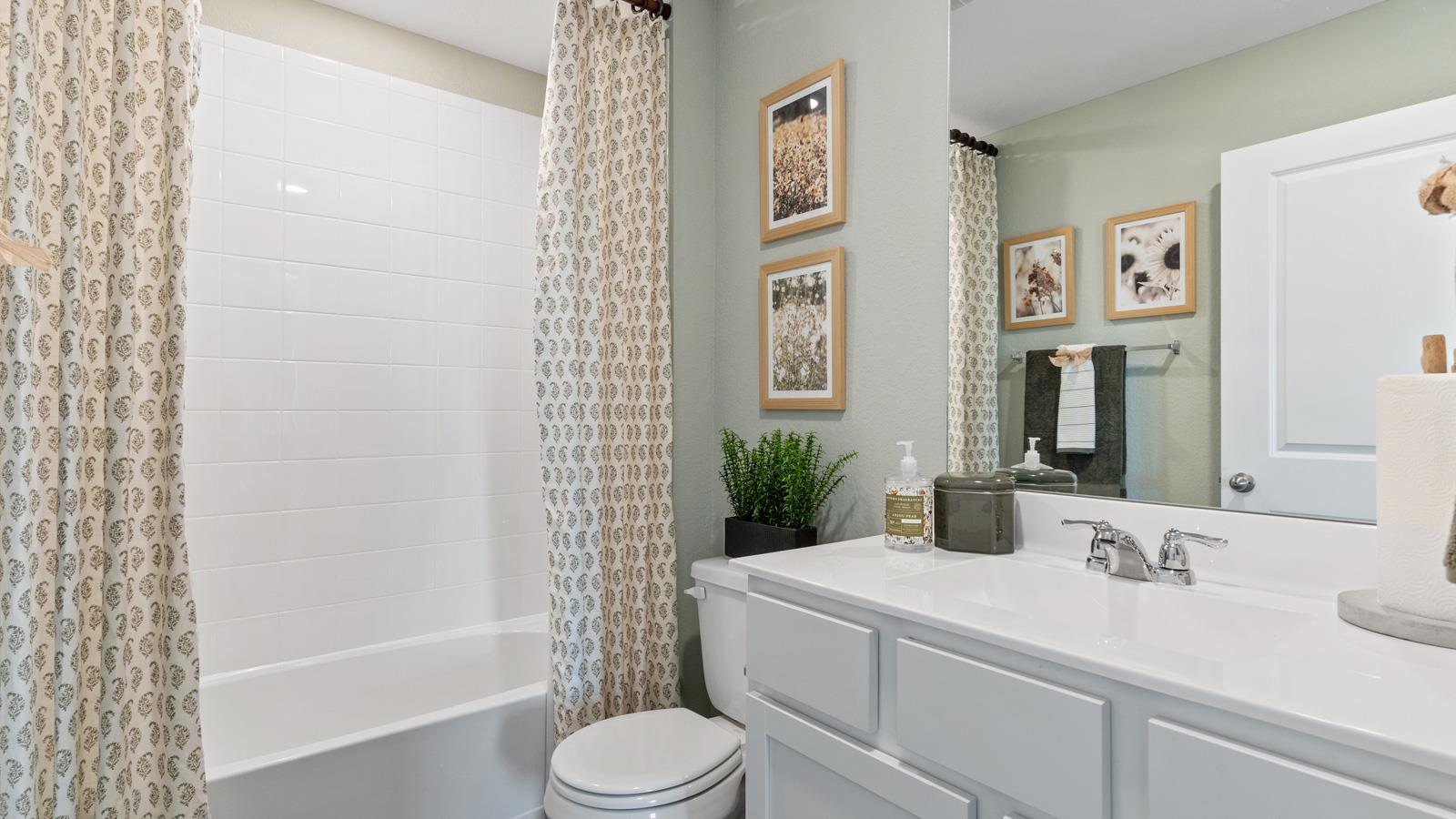 203 Schuenemann Way, Uhland, TX 78640