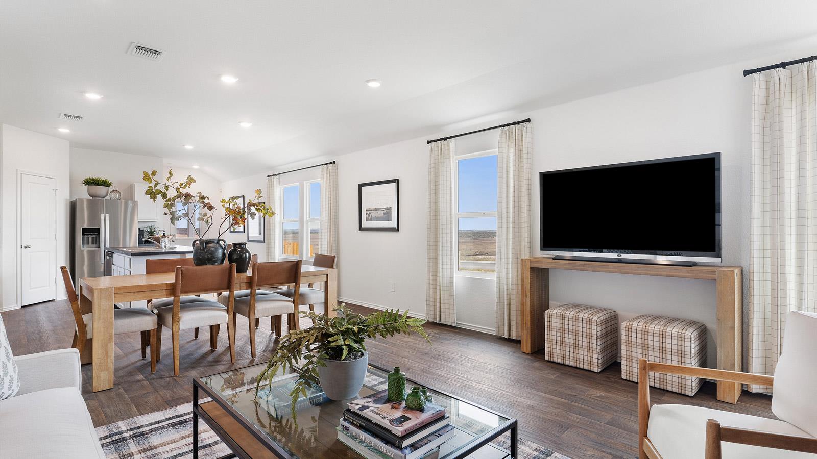 203 Schuenemann Way, Uhland, TX 78640